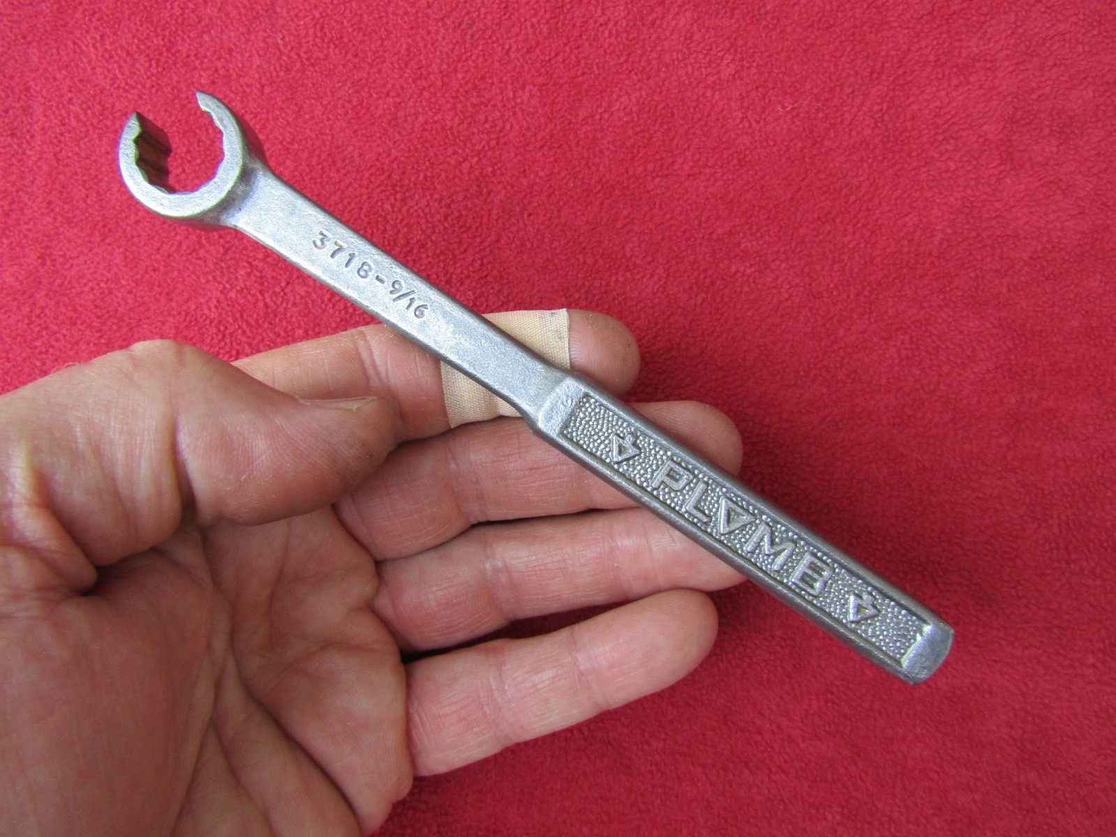 NICE Vtg Pre-1948 PLOMB Tools 3718 -9/16″ Flare Nut Wrench W/Pebbled Handle. USA