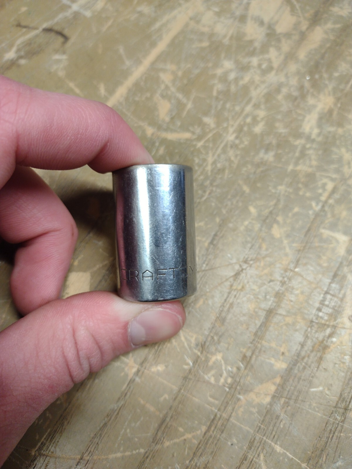 Craftsman USA Vintage (V) 1/2″ Drive 12 point 11/16″ Standard Socket 22JS-1727D2