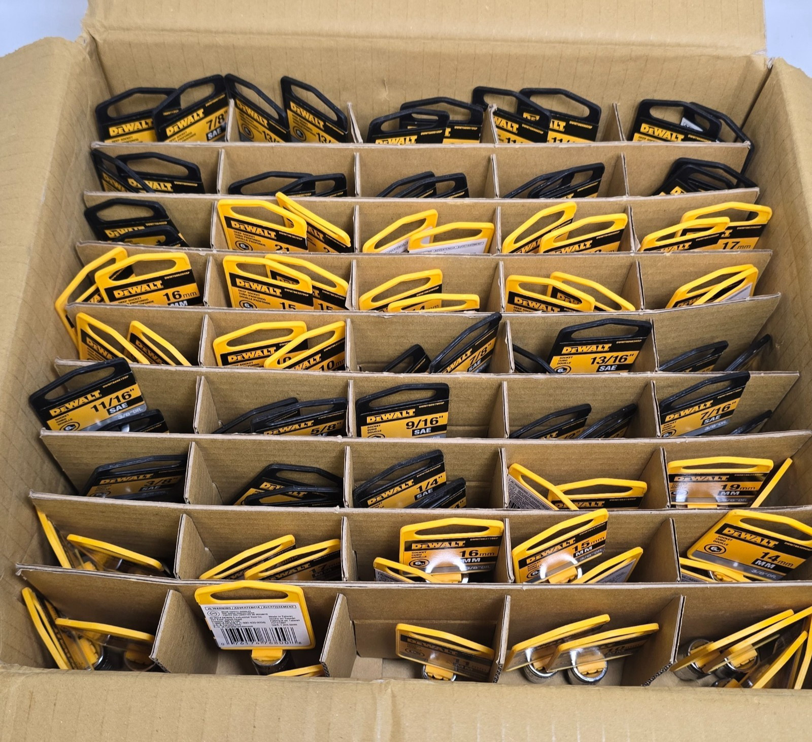 (92 pcs LOT) DeWalt Sockets, Deep 6pt, SAE, MM, 3/8″ DR, size variety *SEE PICS*