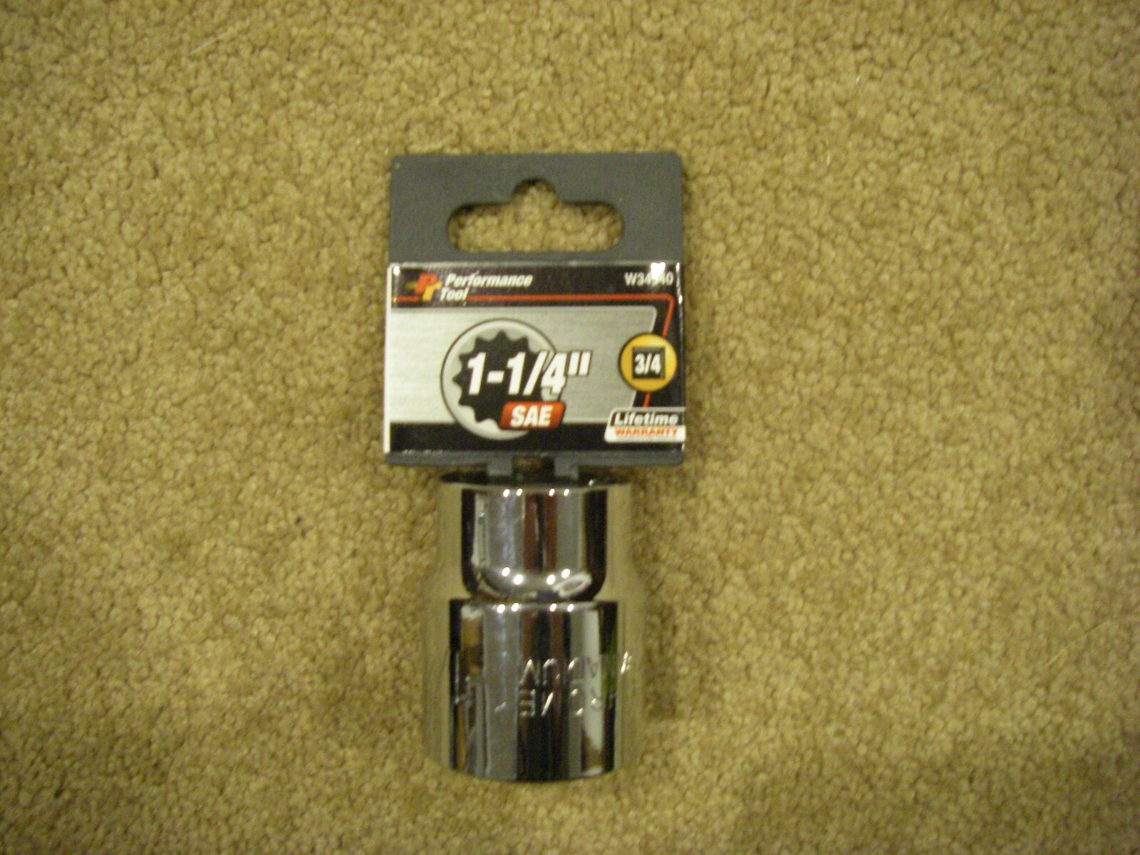 1-1/4 inch SAE 3/4 Inch Drive Socket Performance Tool W34540