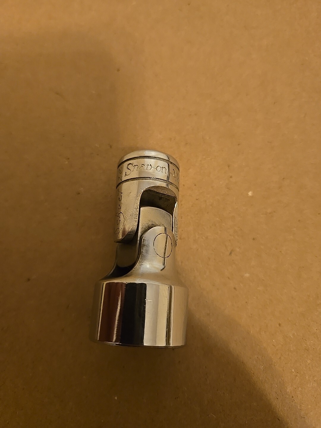 Snap On 3/8″ Drive 3/4″ 6PT SAE Chrome Universal Swivel Socket FS24