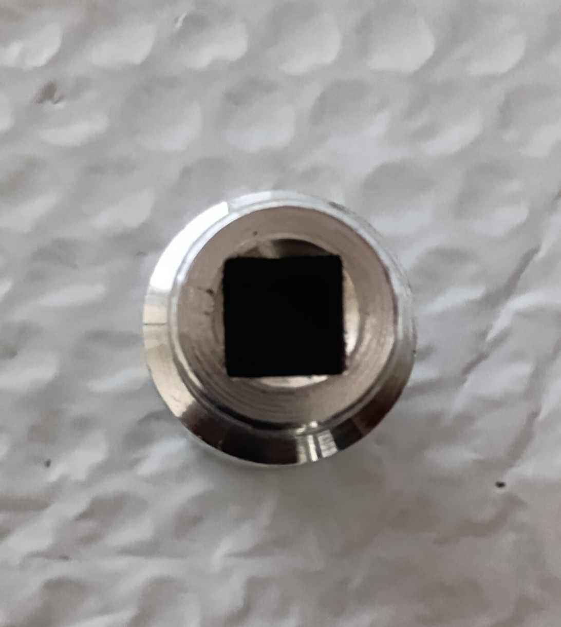 MAC TOOLS XD6-17MM. 3/8″ DRIVE, 17MM. SOCKET, 2.7″ DEEP/HIGH, 6 POINT.