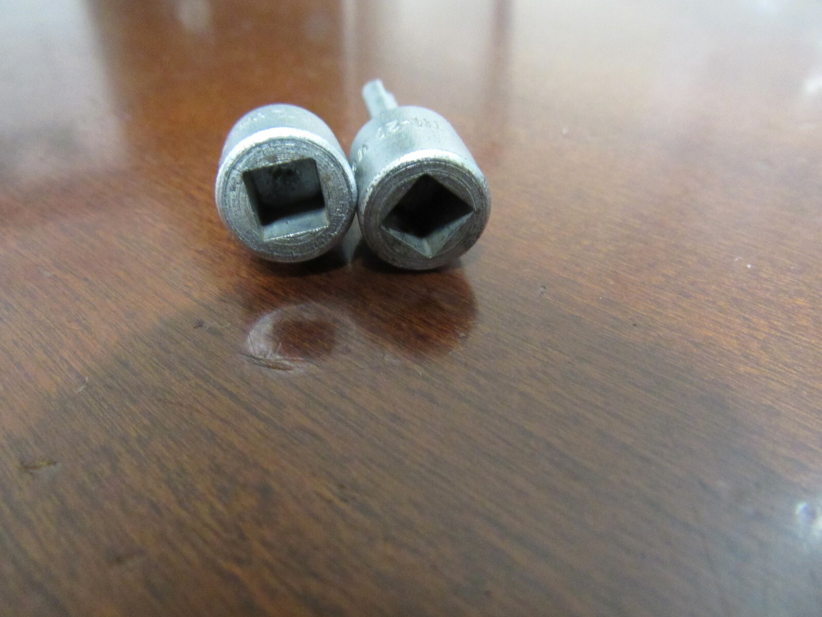 Snap On 2 Pcs Clutch Tip Socket Set: TM 30 & 27 with 1/4″ Dr. I#C22