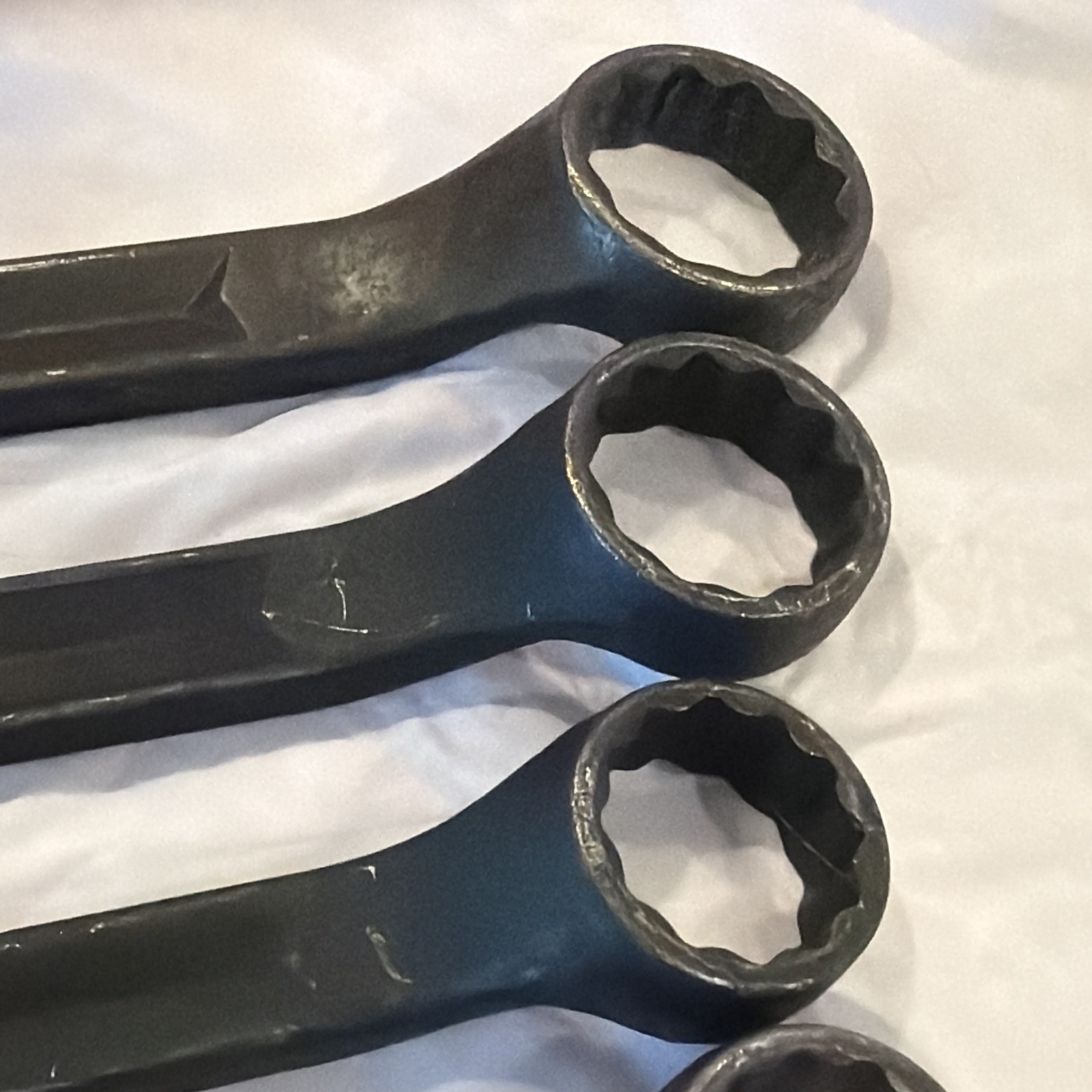Snap On 7/16” to 1-5/16” 12PT Industrial Finish 7pc Offset Box End Wrench set