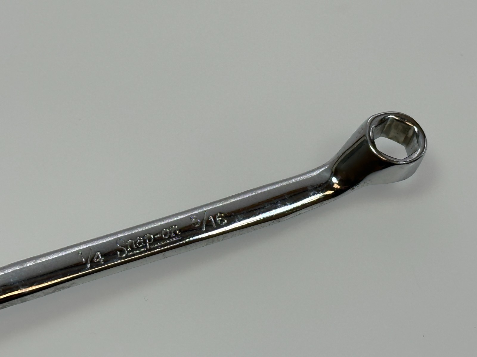 🇺🇸 Snap On Tools USA XS810S SAE 1/4″ x 5/16″ Chrome Offset Box Wrench, 6 POINT