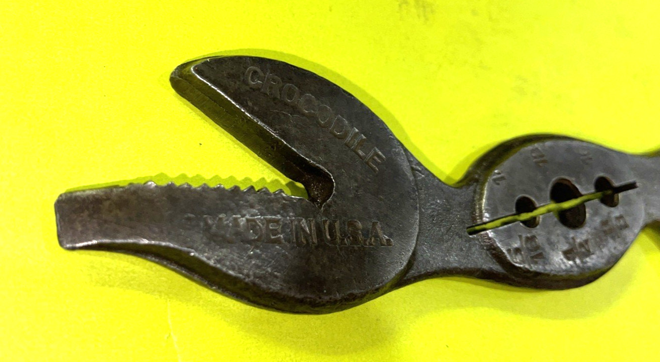 HAWKEYE WRENCH CO. CROCODILE DOUBLE END WRENCH FREE SHIPPING IN THE US