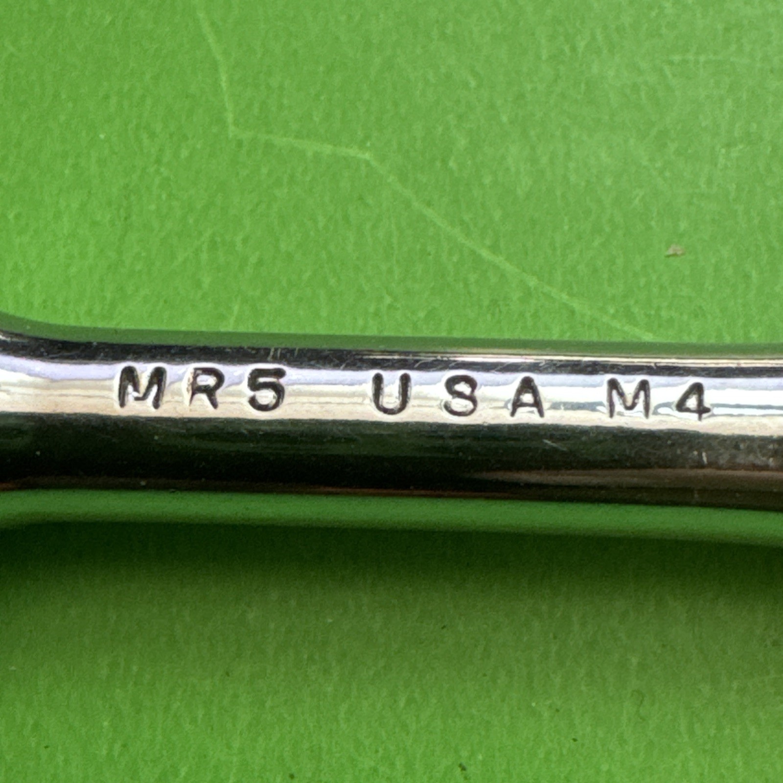 MAC Professional Tools USA 1/4″ Drive 4.75″ Long Knurled Pear-Head Ratchet MR5