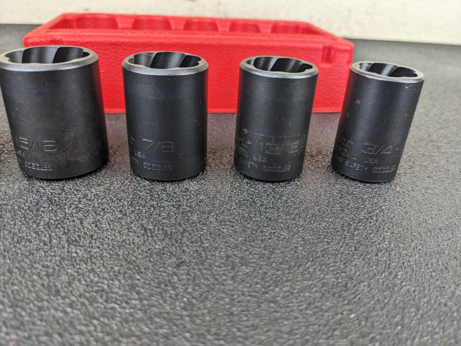 #bp378 Blue Point 305TTWYA 1/2″ Shallow Twist Impact Turbo Socket Set 3/4″ – 1″