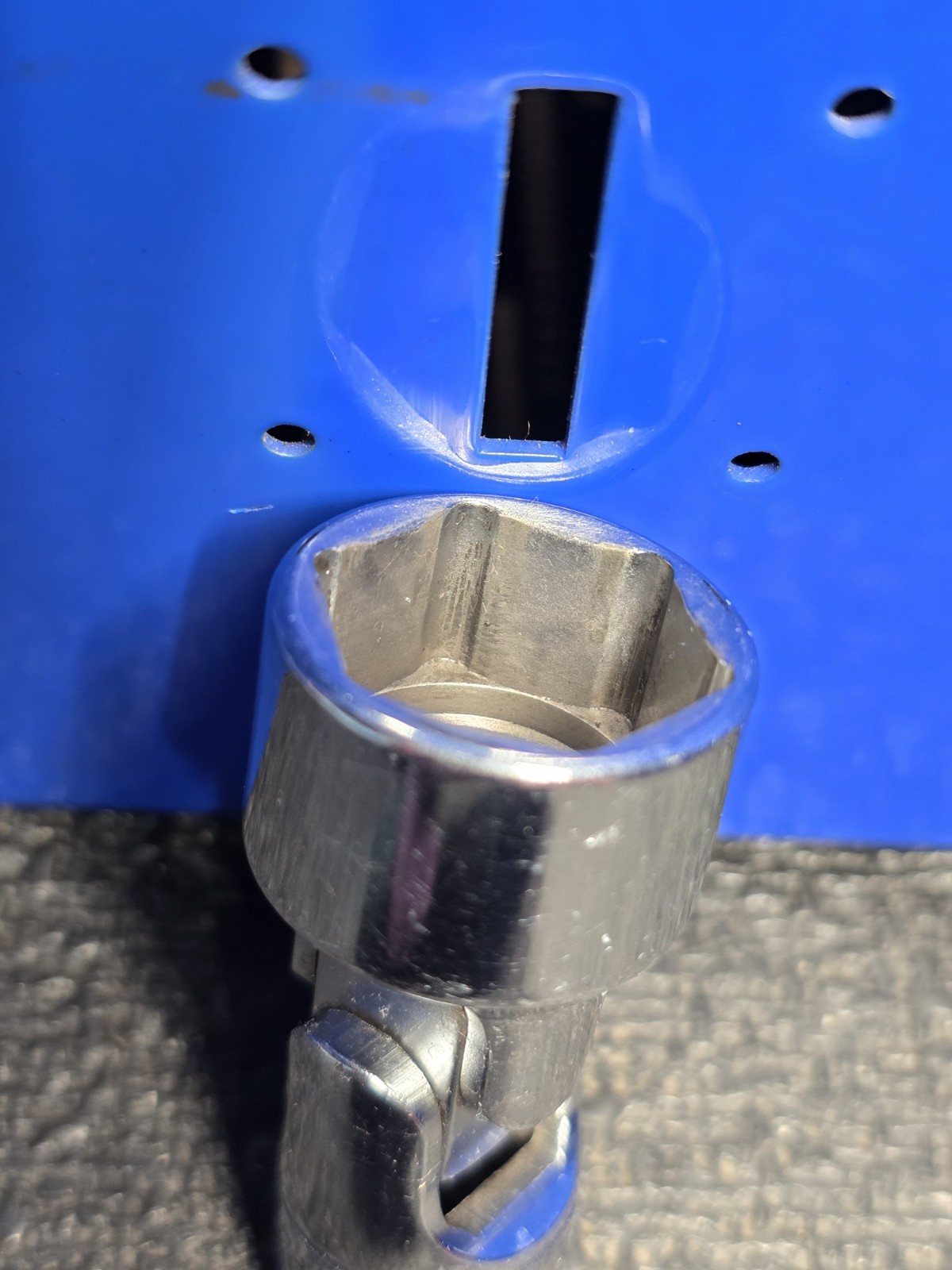 Snap-on Tools FS24 3/4″ 6-Point 3/8″ Drive Swivel Universal Shallow Socket