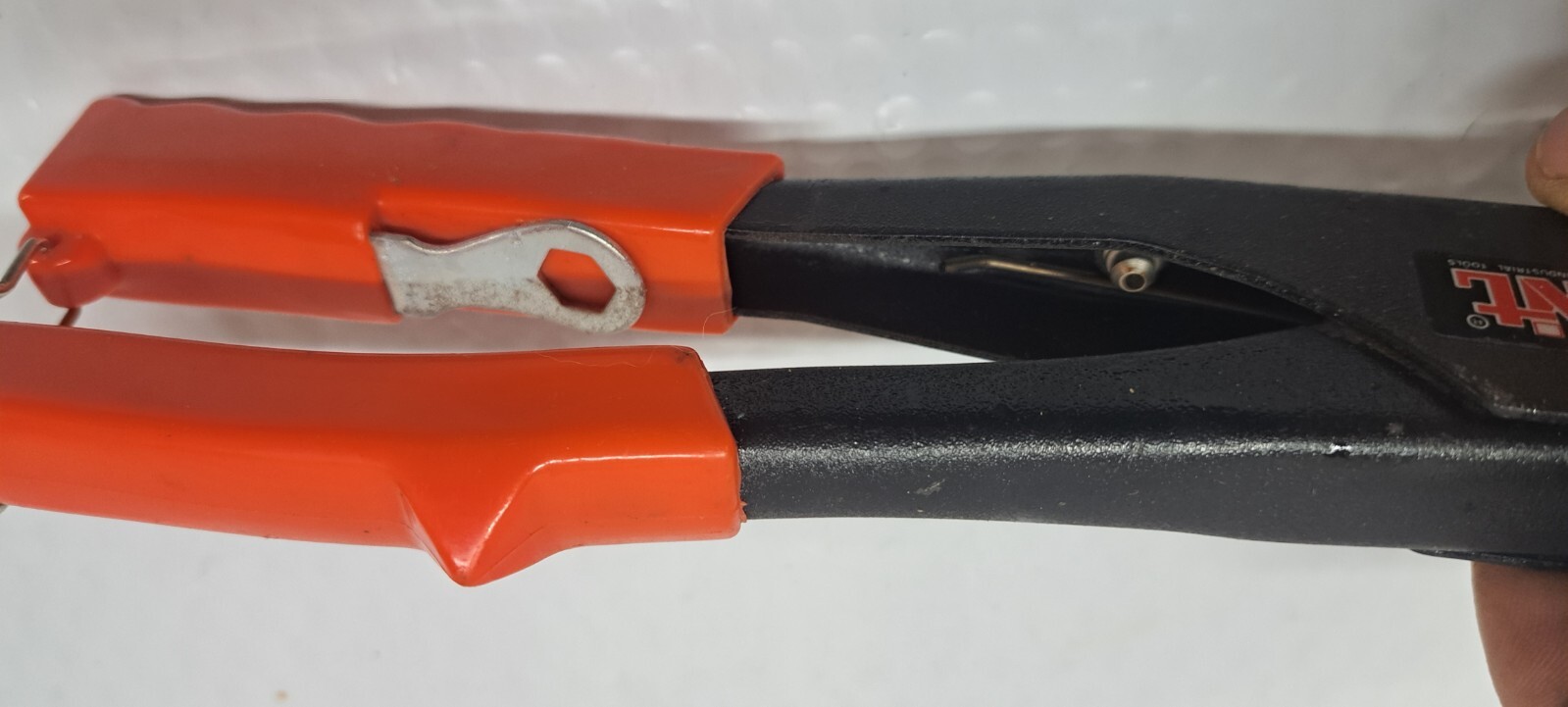 MIT Michigan Industrial Tools Rivet Gun – Riveter