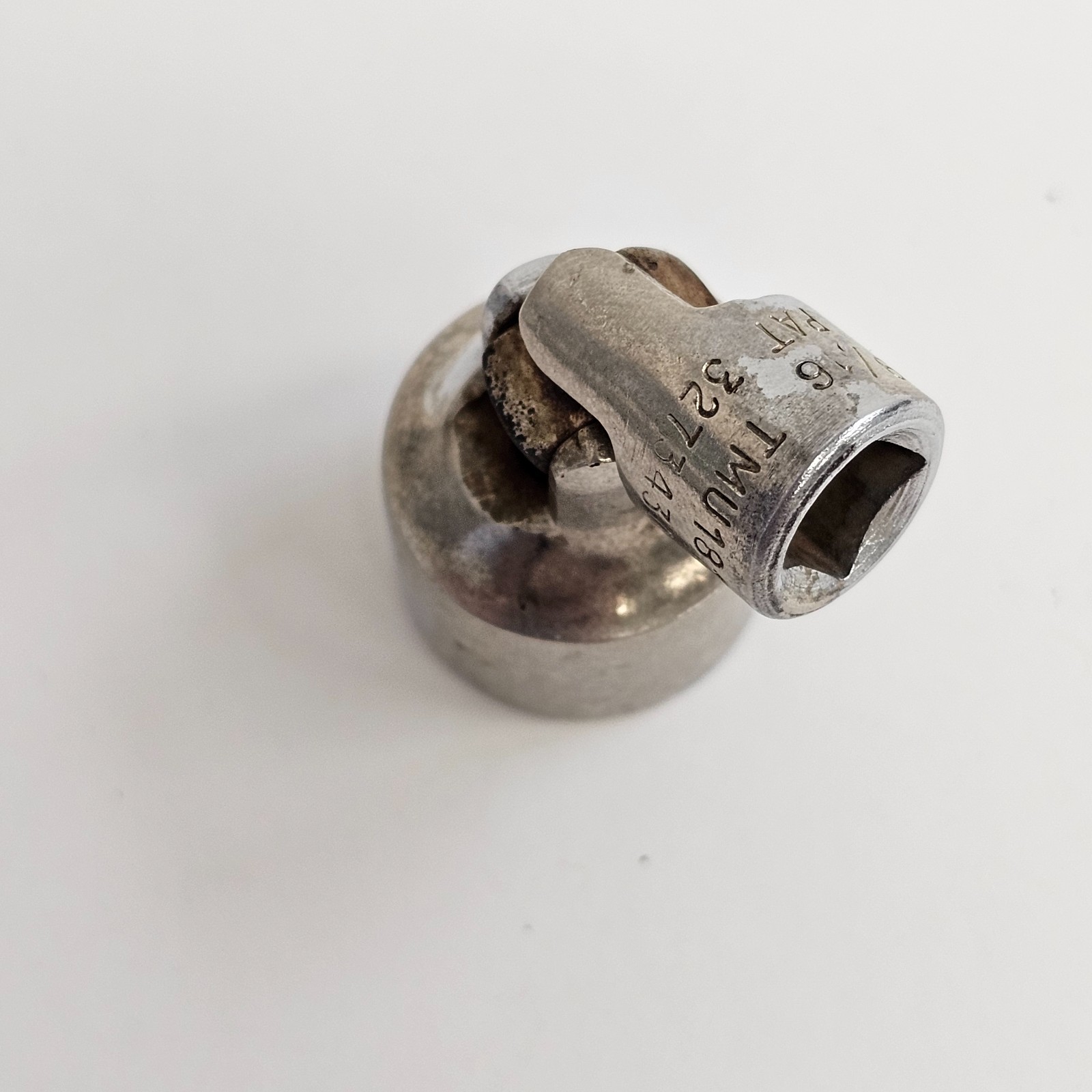 VTG Snap-On (Underlined) 1/4″ Drive 9/16″ 12 Point Swivel Socket USA – TMU181
