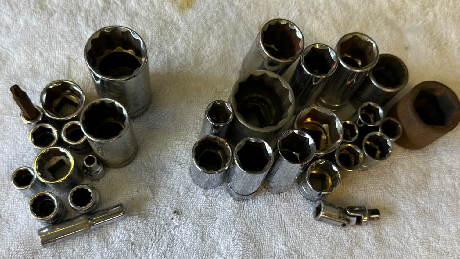 Lot Of Assorted Sockets Husky Williams Powerbuilt Challenger