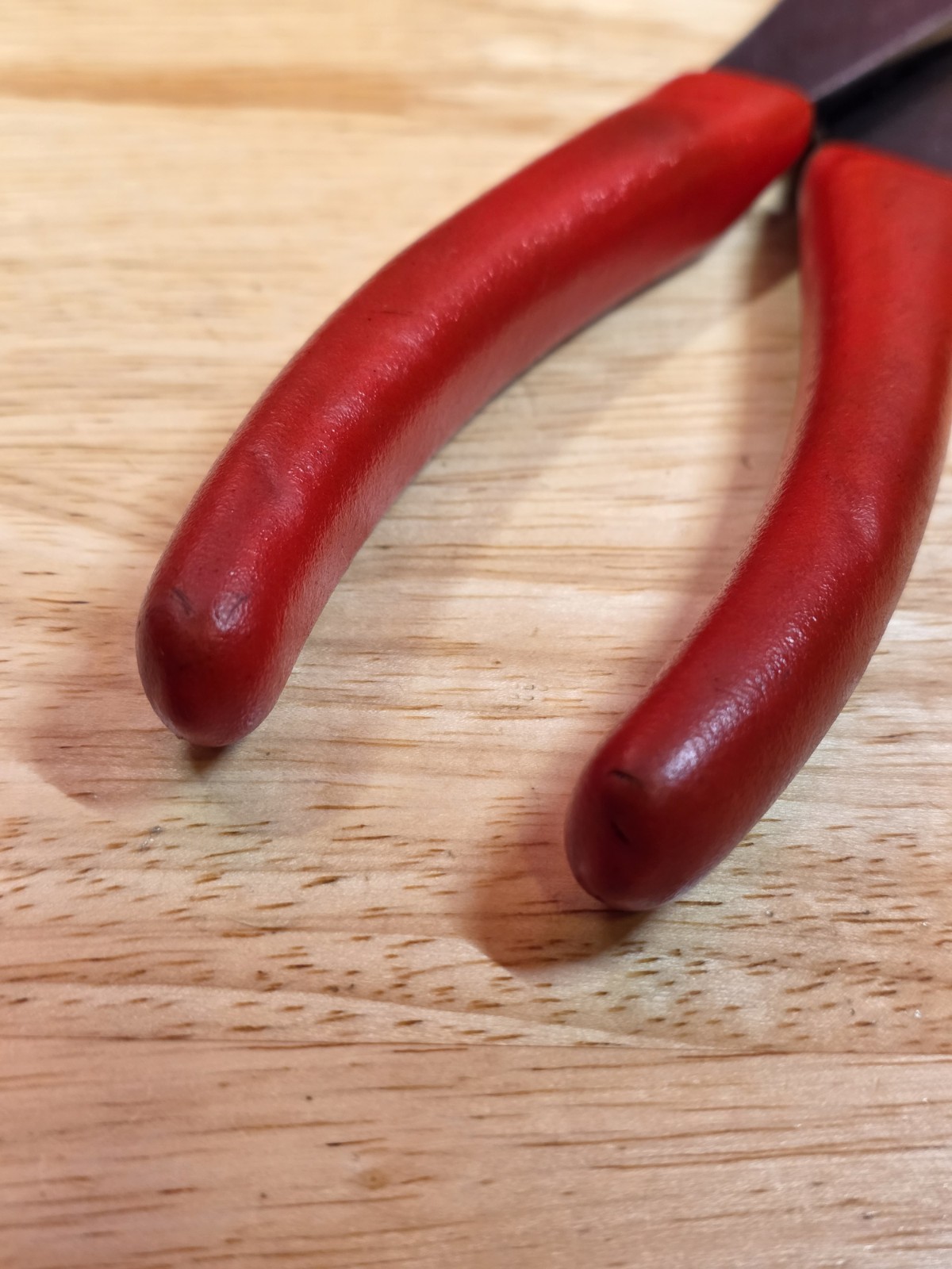 Snap-on Tools 208BCP Red Handle Rounded Nose Battery Terminal Pliers USA