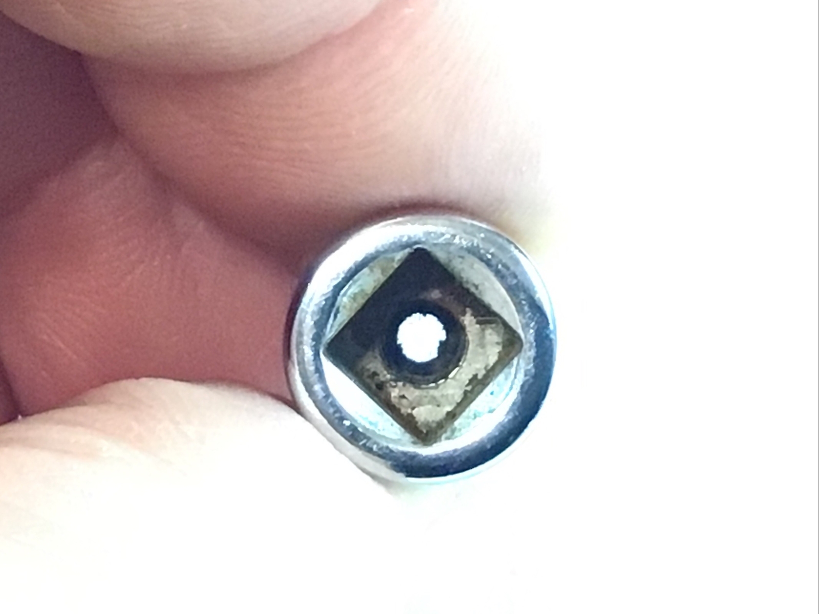 Snap-On TMM4 – 4mm , Metric, Chrome, 1/4″ Dr., Standard Socket, 6 Pt.-USA-NICE