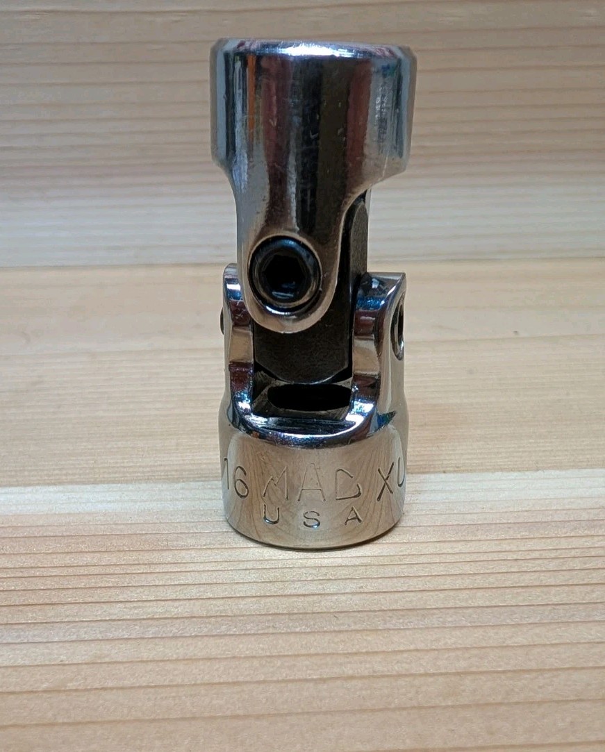 Mac Tools XU186R 9/16” Swivel Universal Socket 3/8” Drive 6 Point USA Excellent