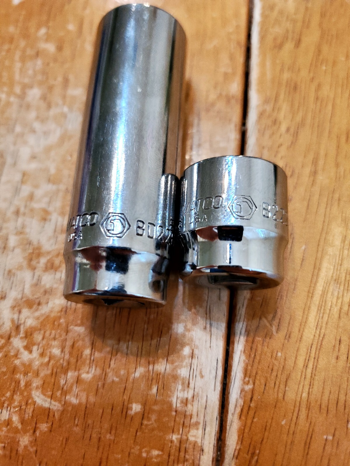 Matco Tools 3/8 Drive 11/16 12PT Shallow 6PT Deep Sockets Lot Of 2