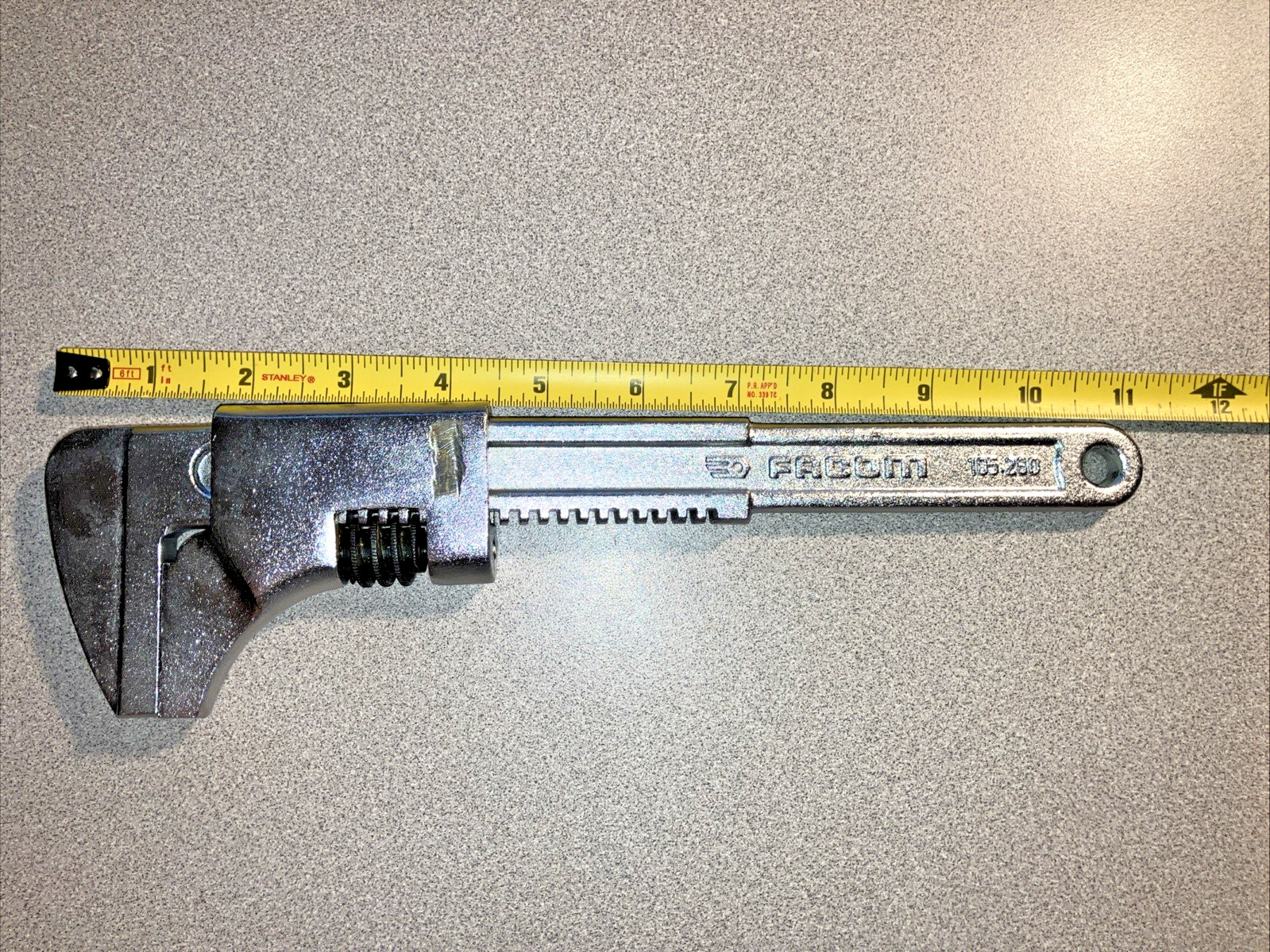 Facom Tools 105-280 Smooth Jaw Adjustble Wrench 3′ Opening