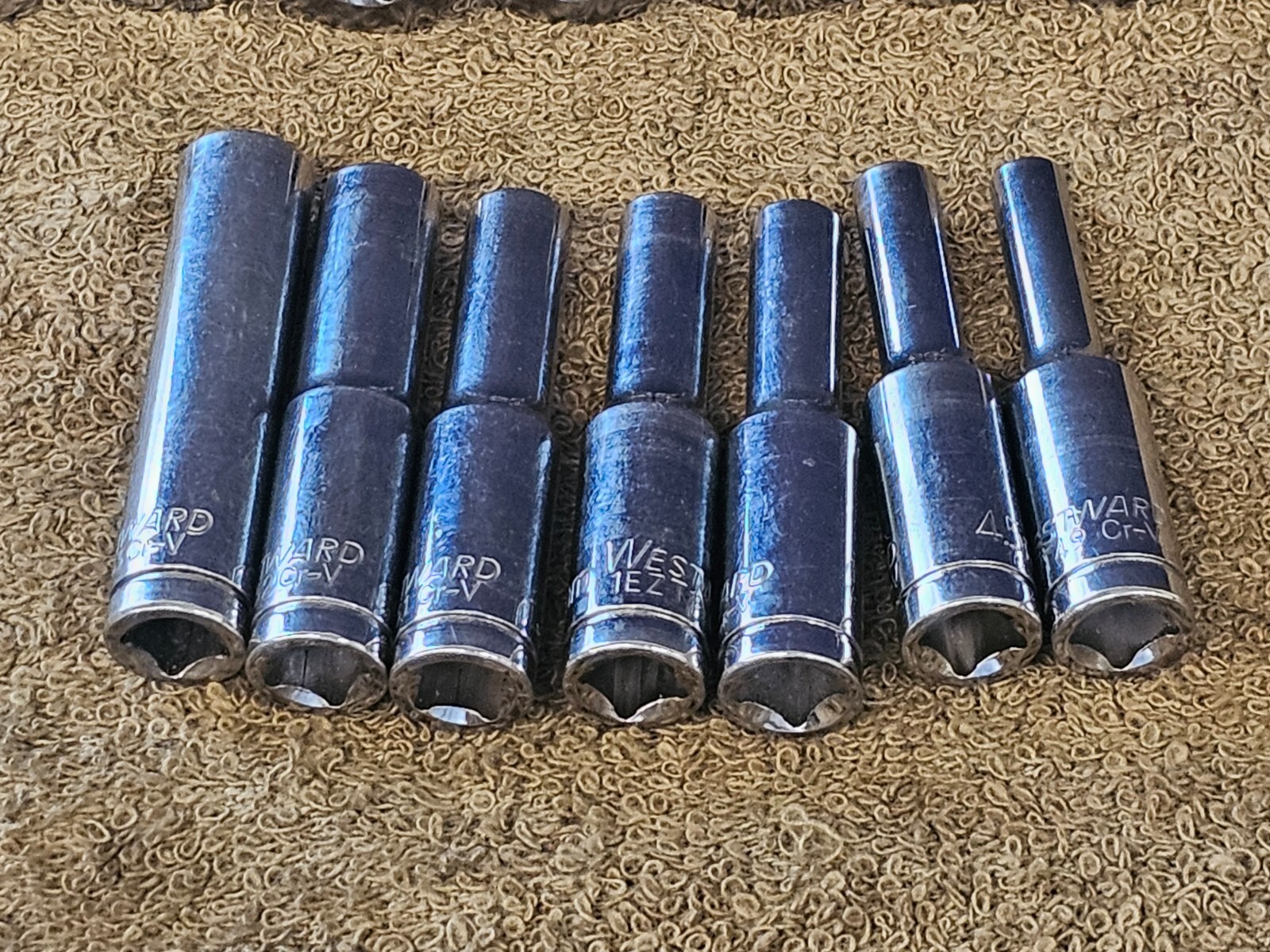 14 Westward Sockets 1/4 Drive Deep Well 15 14 13 12 11 10 9 8 7 6 5.5 Metric Set