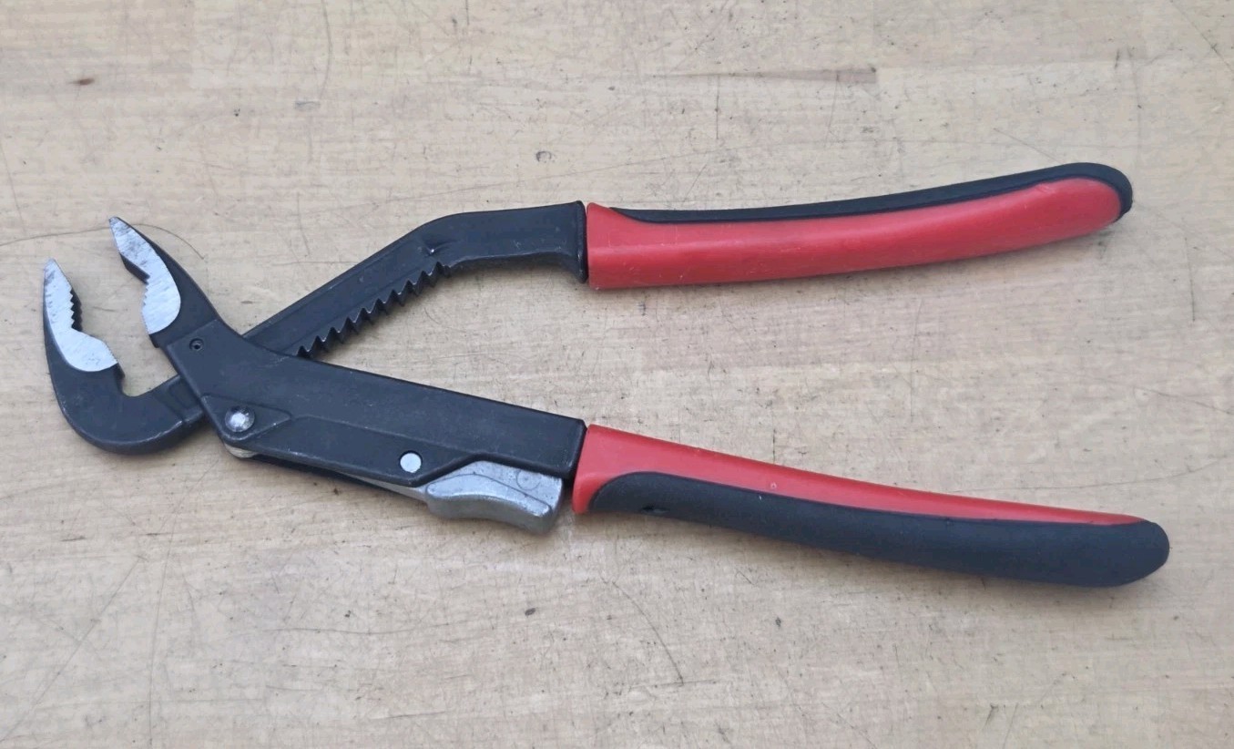New Blue Point AP10 – 10″ Long Soft Grip Push Button Adjustable Joint Pliers