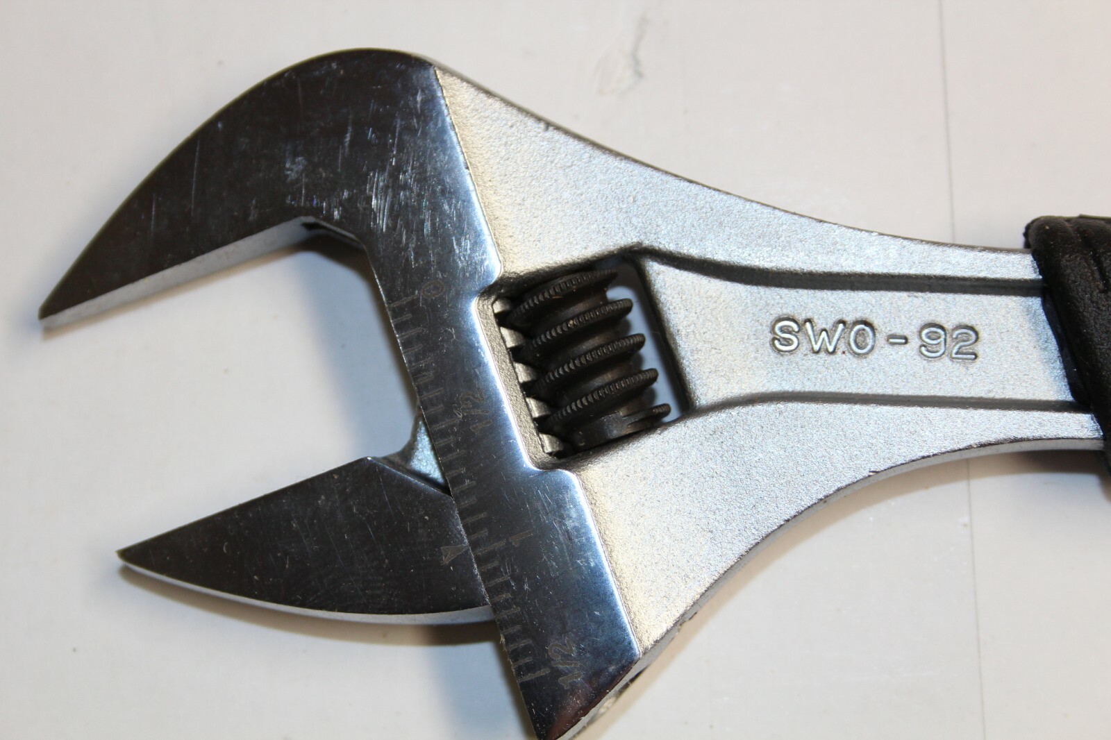 Irega ErgoTop 92-8 8″ 39 MM (1 1/2”) SUPER WIDE Comfort Grip Adjustable WRENCH