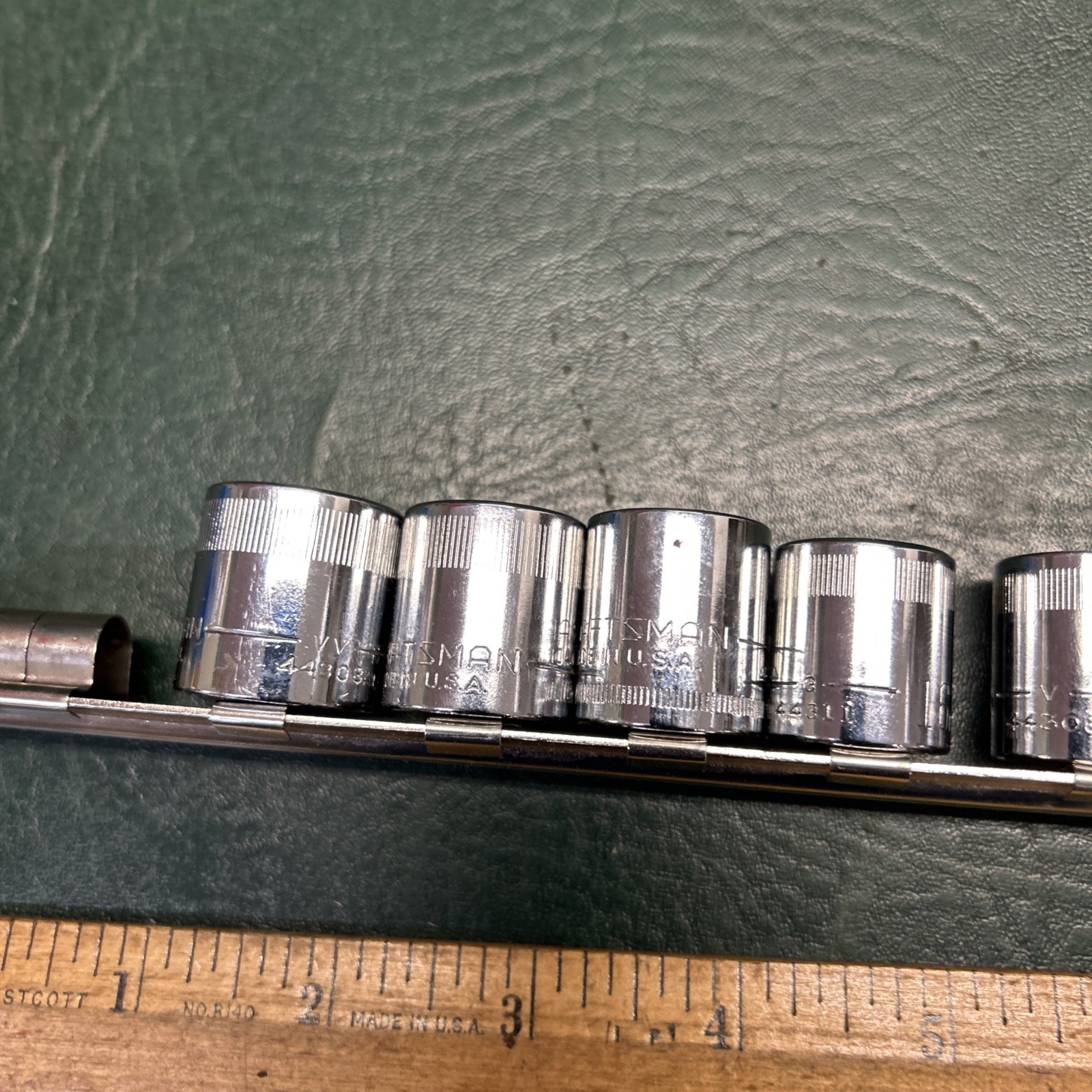 Craftsman 13 pc Socket Set 3/8 Drive 12 Point METRIC 9mm-19mm W/ Rail + extras