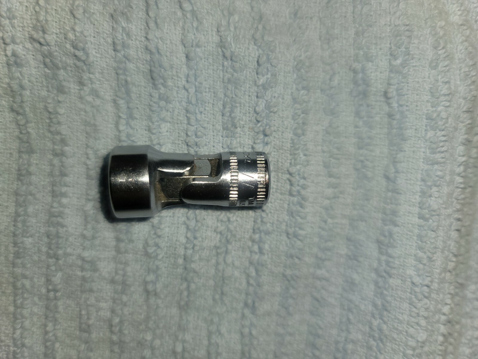 New snap on quarter inch drive 11 mm swivel 12 point socket TMUM11