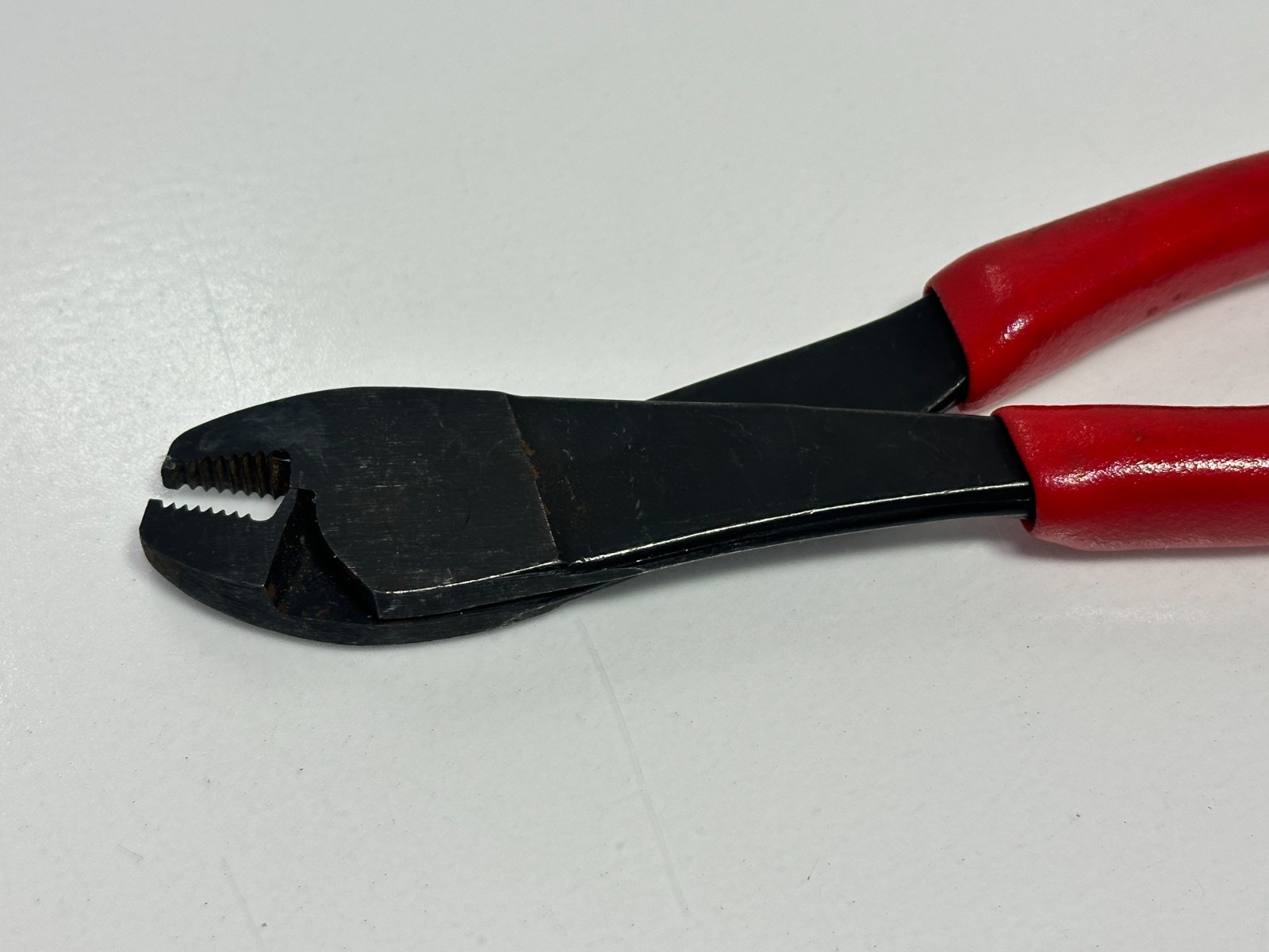 Snap-On Tools USA 208BCP Battery Terminal Pliers Side Mount Angle Nose, Red Grip