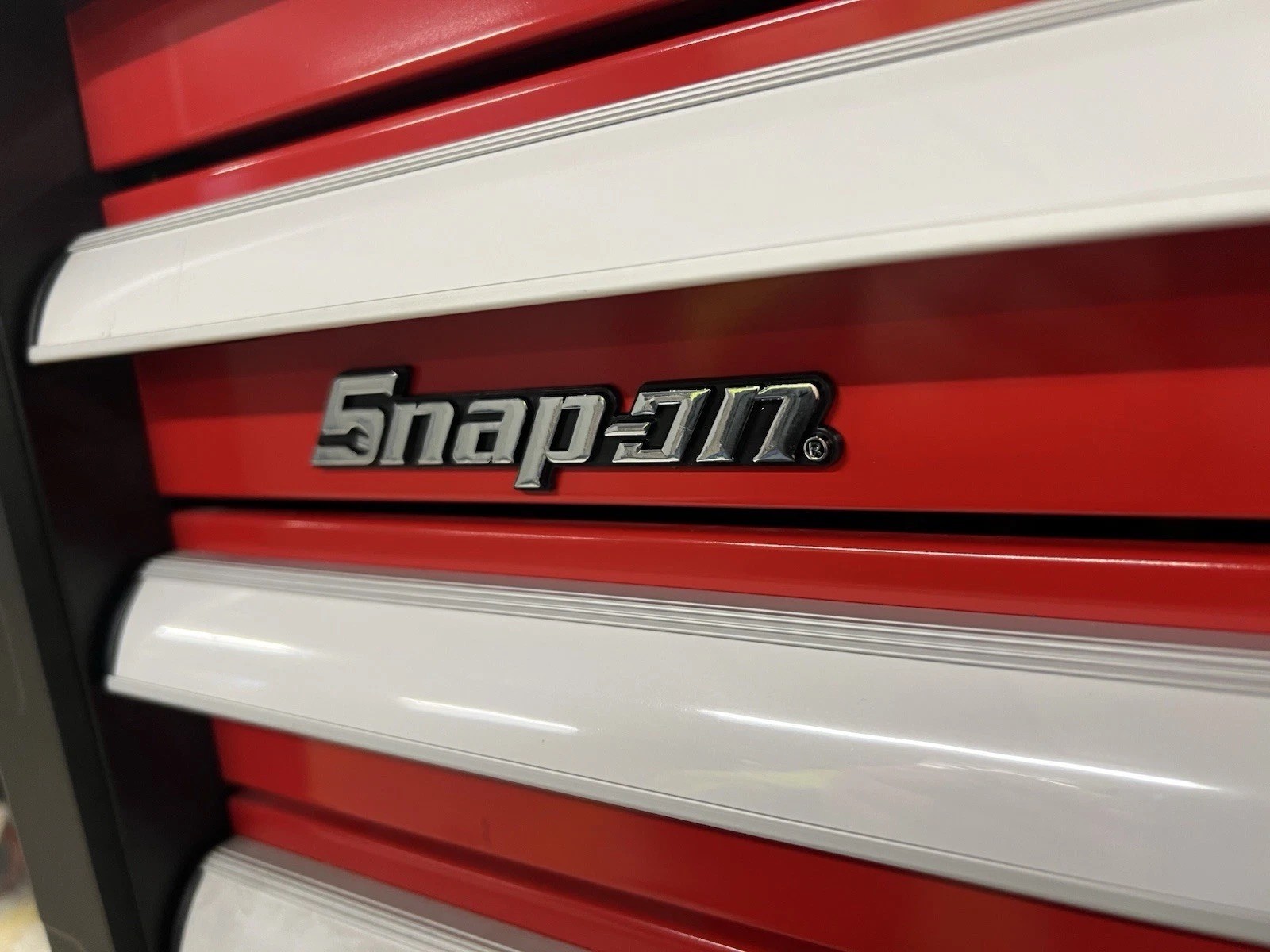 Snap On Tools METAL 3D Toolbox Roll Cab Chrome Badge Emblem Sticker Decal logo.