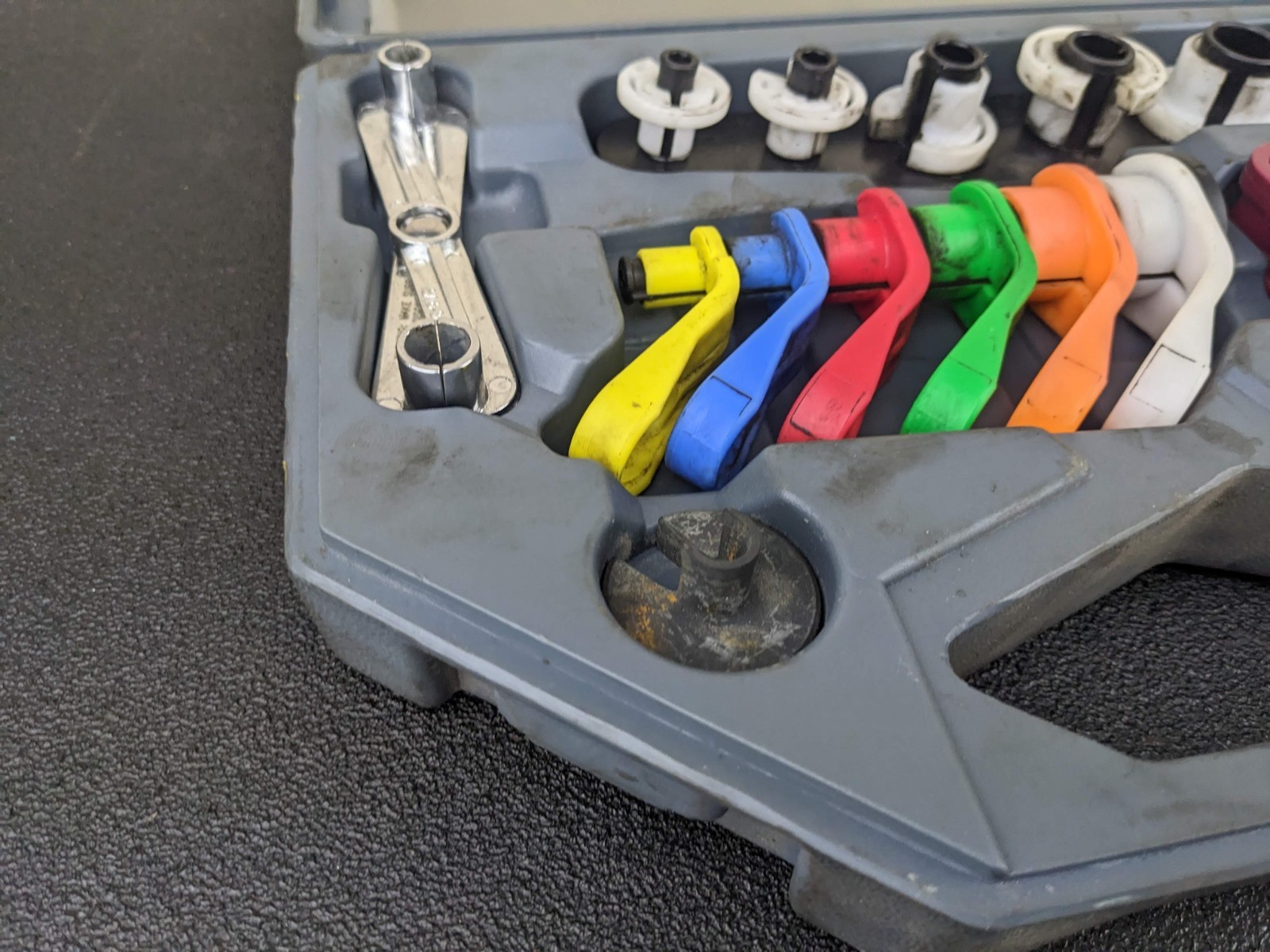 #bo209 Lisle Master Disconnect Tool Set 39900