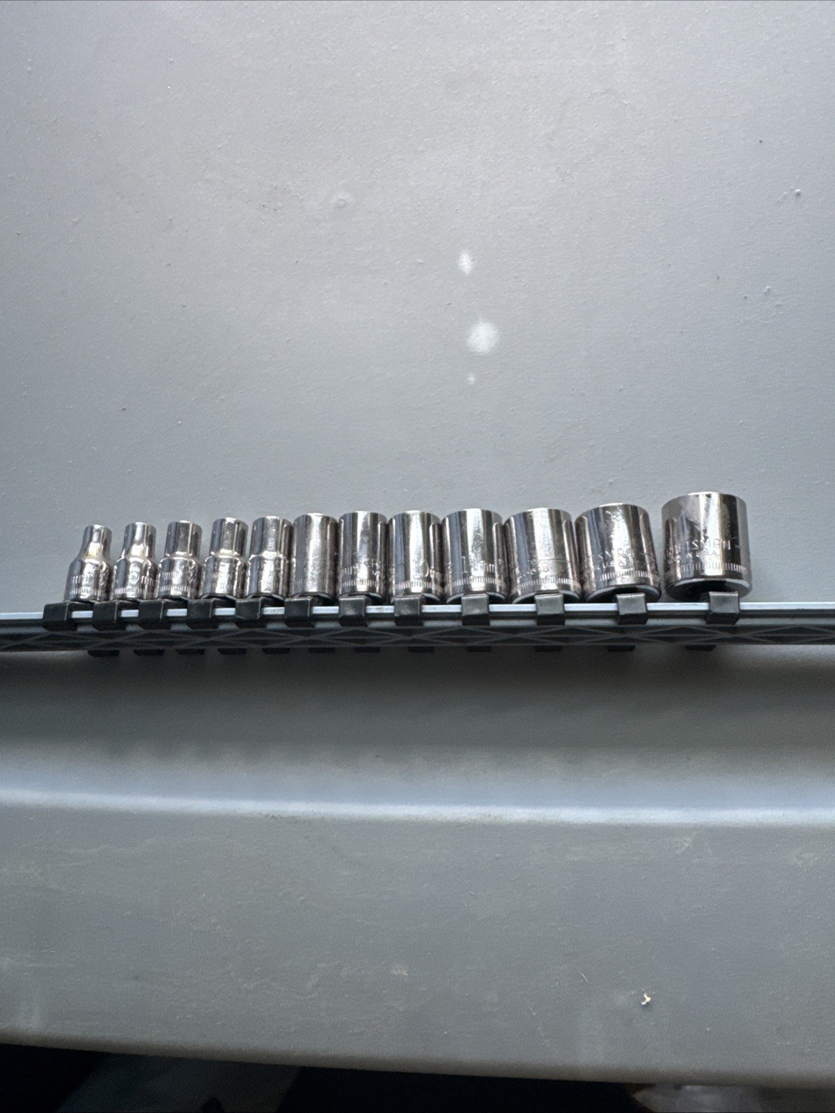 Craftsman 1/4 Inch Drive 6 Point Shallow Sockets On A Rail 4 Mm To 14mm