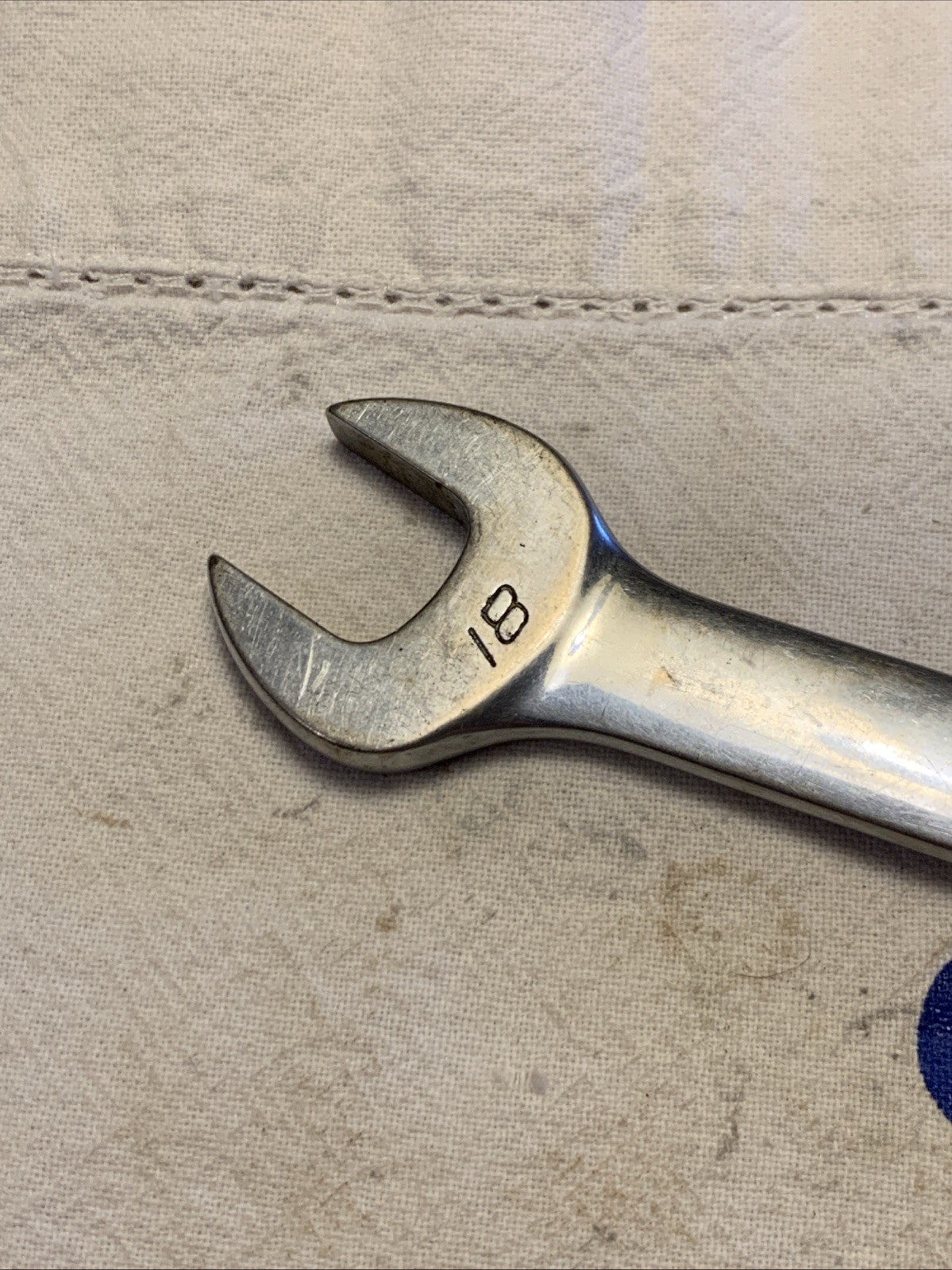 1990 Snap-on Tools USA 18mm Metric 12pt Combination Wrench OEXM180A