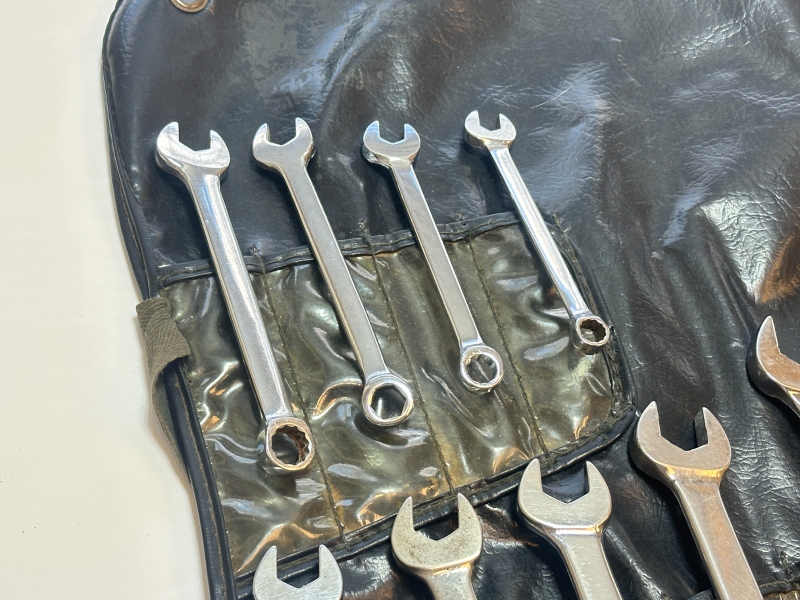 John Deere Tools USA 11pc Metric 7mm to 19mm Short Polished Wrench Set, Kit Bag