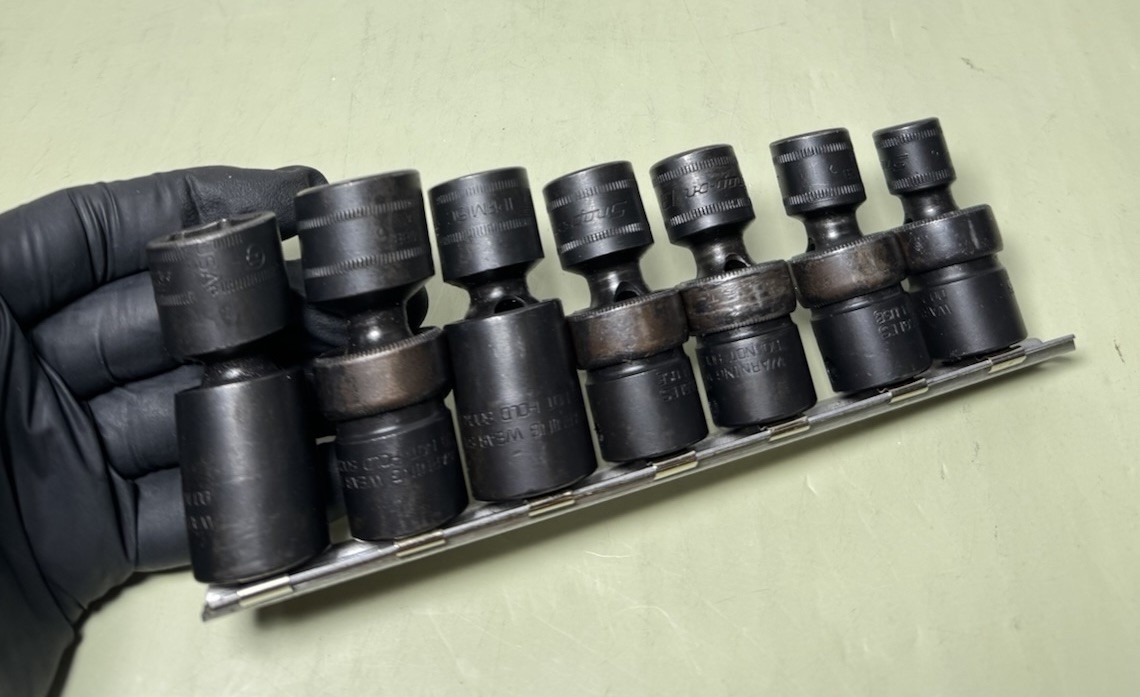 Snap-On 207IPFM 7 Piece 3/8″Dr 6Pt Metric Shallow Impact Swivel Socket Set