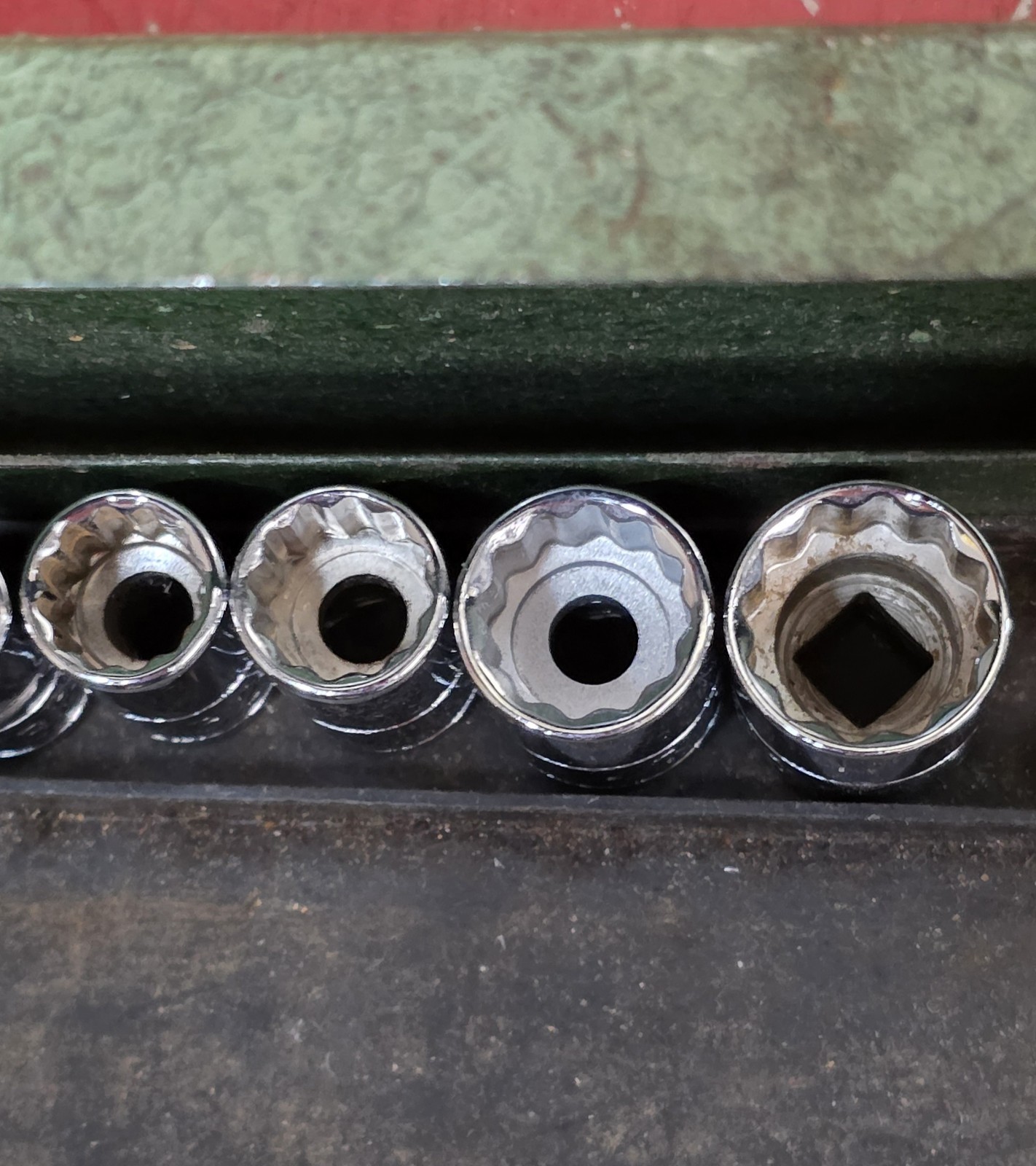 SK Tools 1/4″ Dr Socket Set 13pc 3/16 – 1/2″ USA Ratchet Driver Extsn Univ. Jnt.