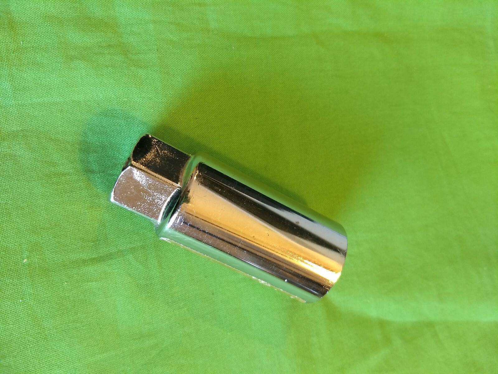 Vintage Padded Inside SPARK PLUG SOCKET 13/16″ x 13/16″ HEX x 3/8″ Ratchet Size