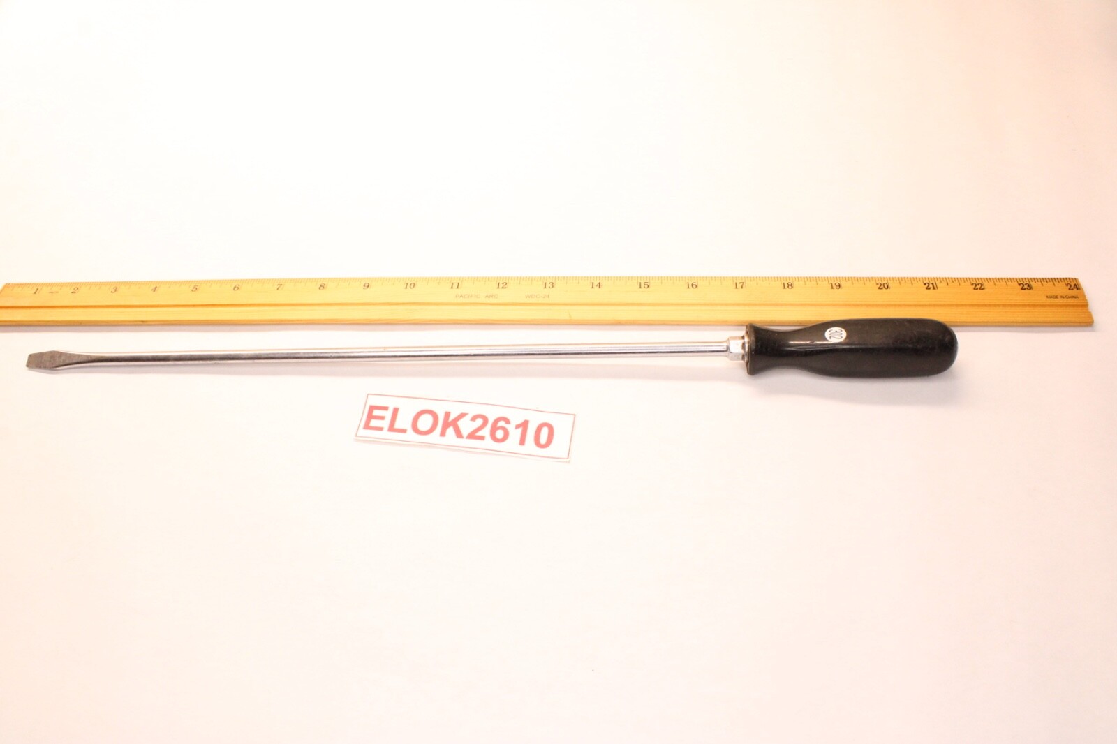 Unbranded 5/16″ x 15-1/2″ Long Shaft Flat/Slotted Hard Black Handle Screwdriver