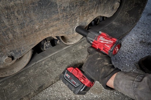 Milwaukee 2962-22R M18 FUEL 1/2 » Mid-Torque Impact Wrench Kit + FREE Hex Driver