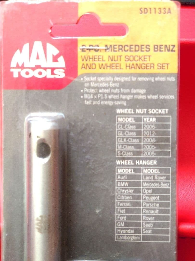 Mac Tools SD1133A Mercedes Wheel Nut Socket and Hanger [Unused]