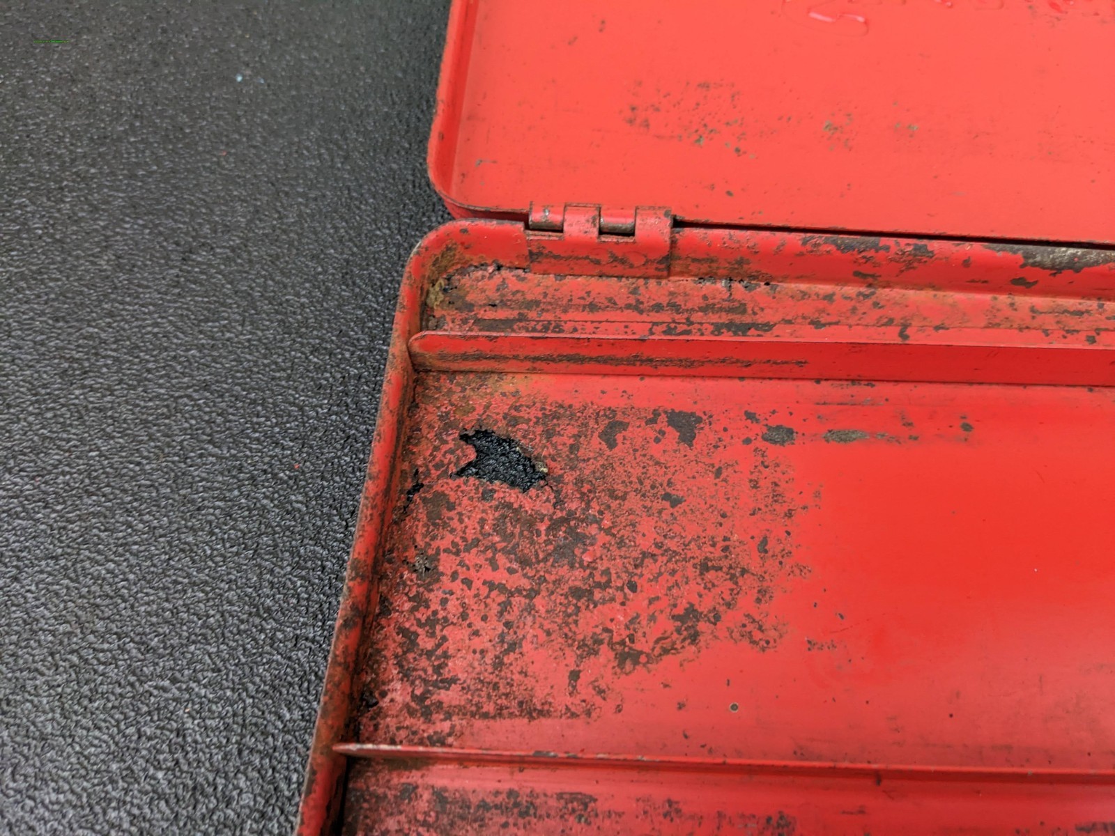 #bp277 Snap On KRA-275 Tool Box Red Metal Case for 1/4″ Drive Socket Set