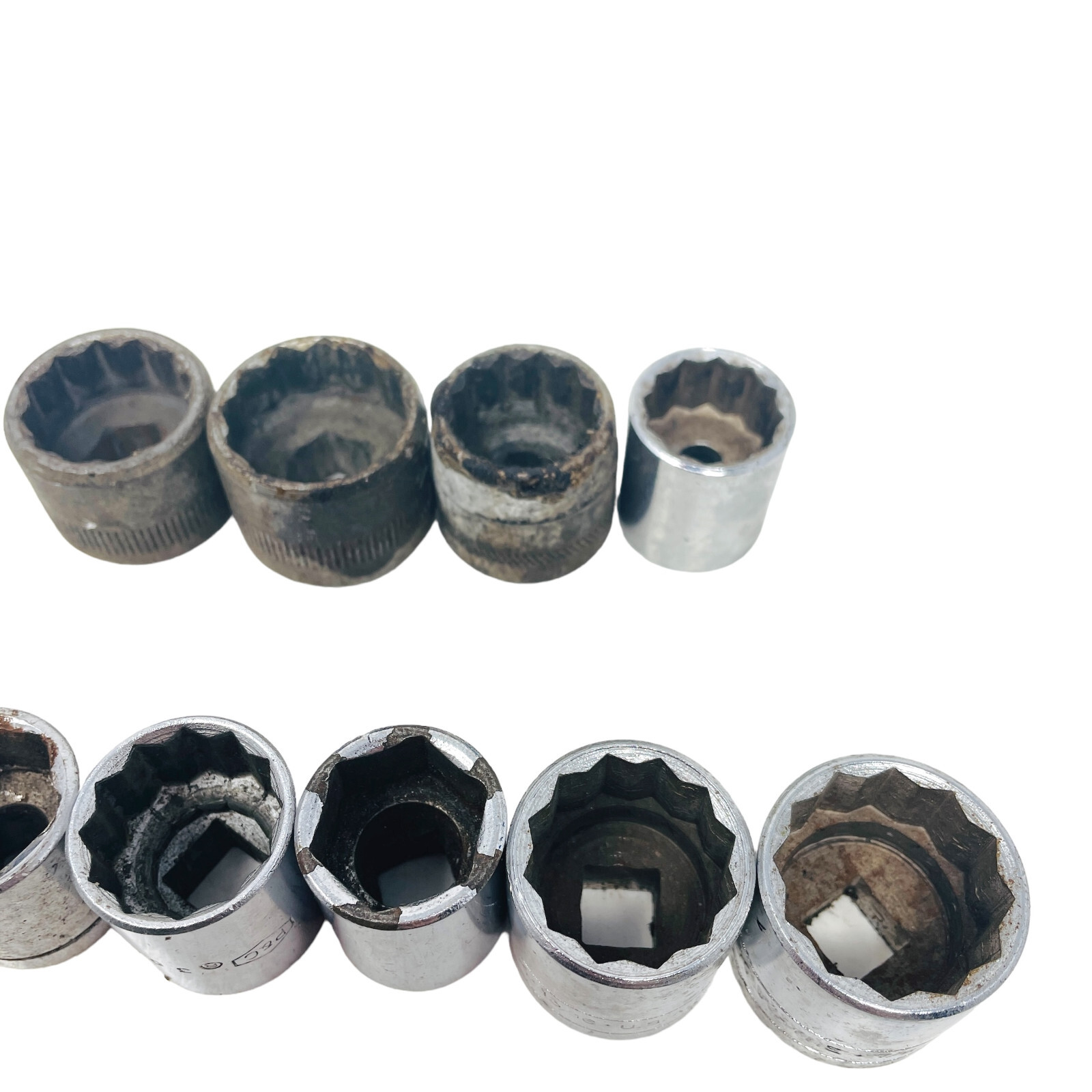 22 Pcs Craftsman, SK and Assorted V 44334 3/4, 14mm, 3/8 in Drive Socket Set