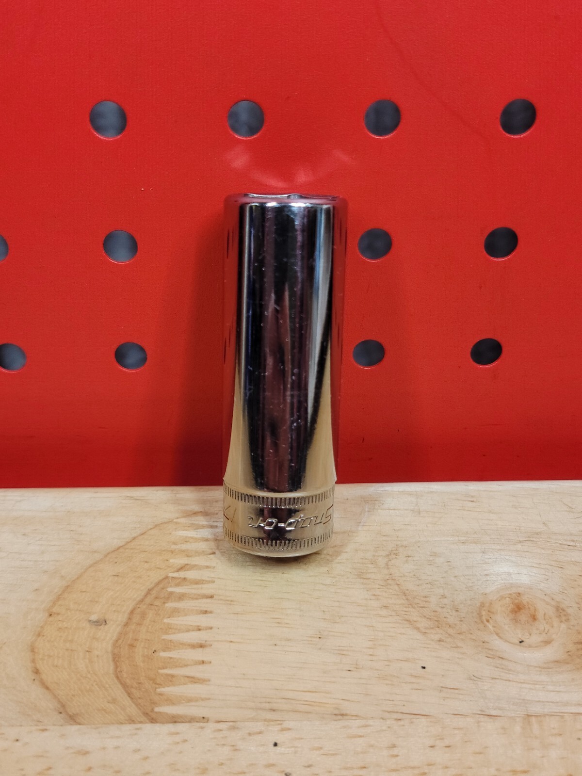 Snap-on Tools SFSM17 17mm 3/8″ Drive 6-Point Metric Deep Chrome Socket