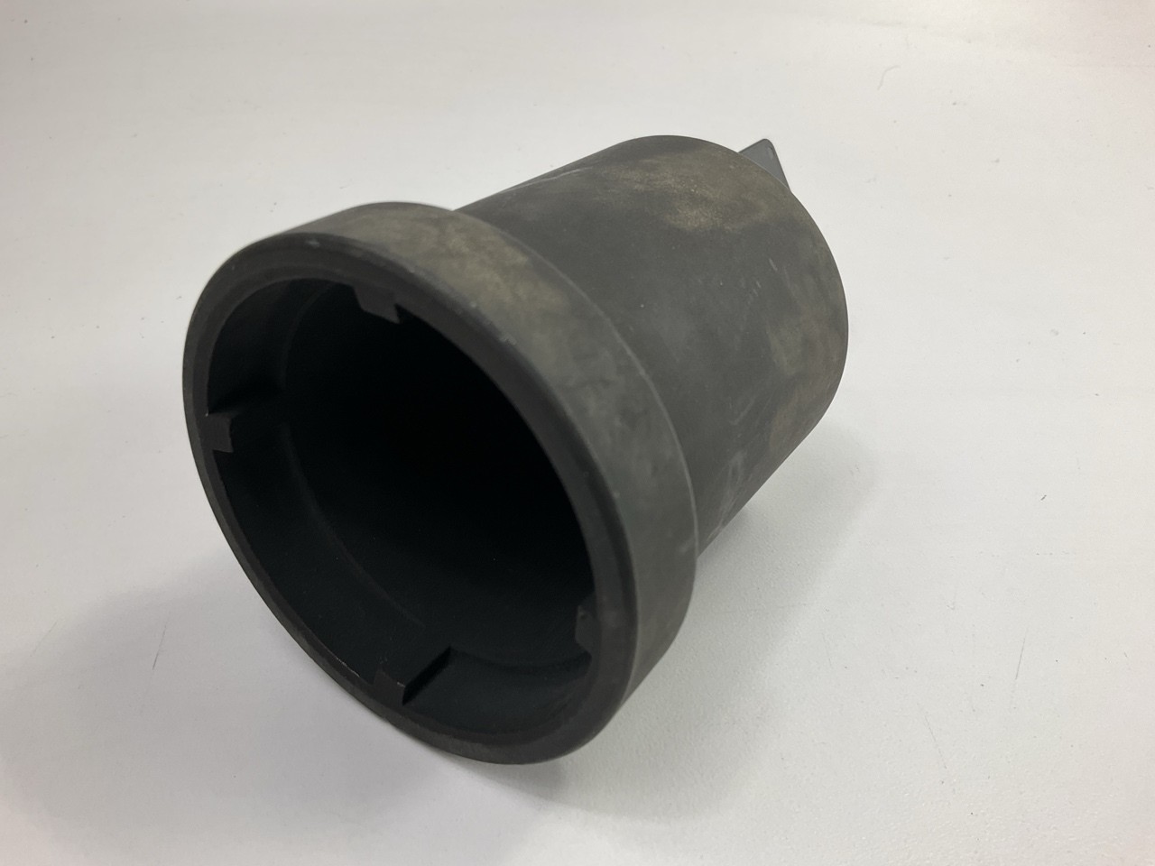 Performance Tool W1273 2-1/2-Inch 4 Wheel Drive Lock Nut Socket – 2-1/2″