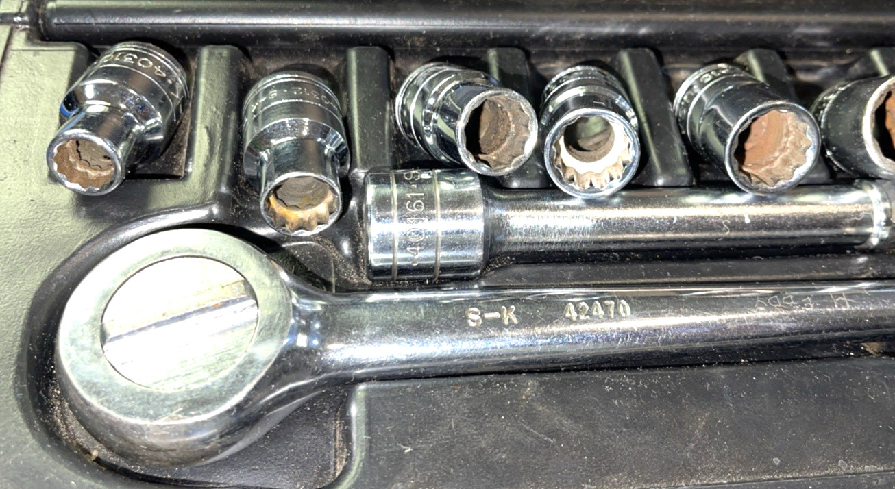 S-K TOOLS 10 PIECE 1/2 DRIVE RATCHET & EXTENSION & METRIC SHORT SOCKETS