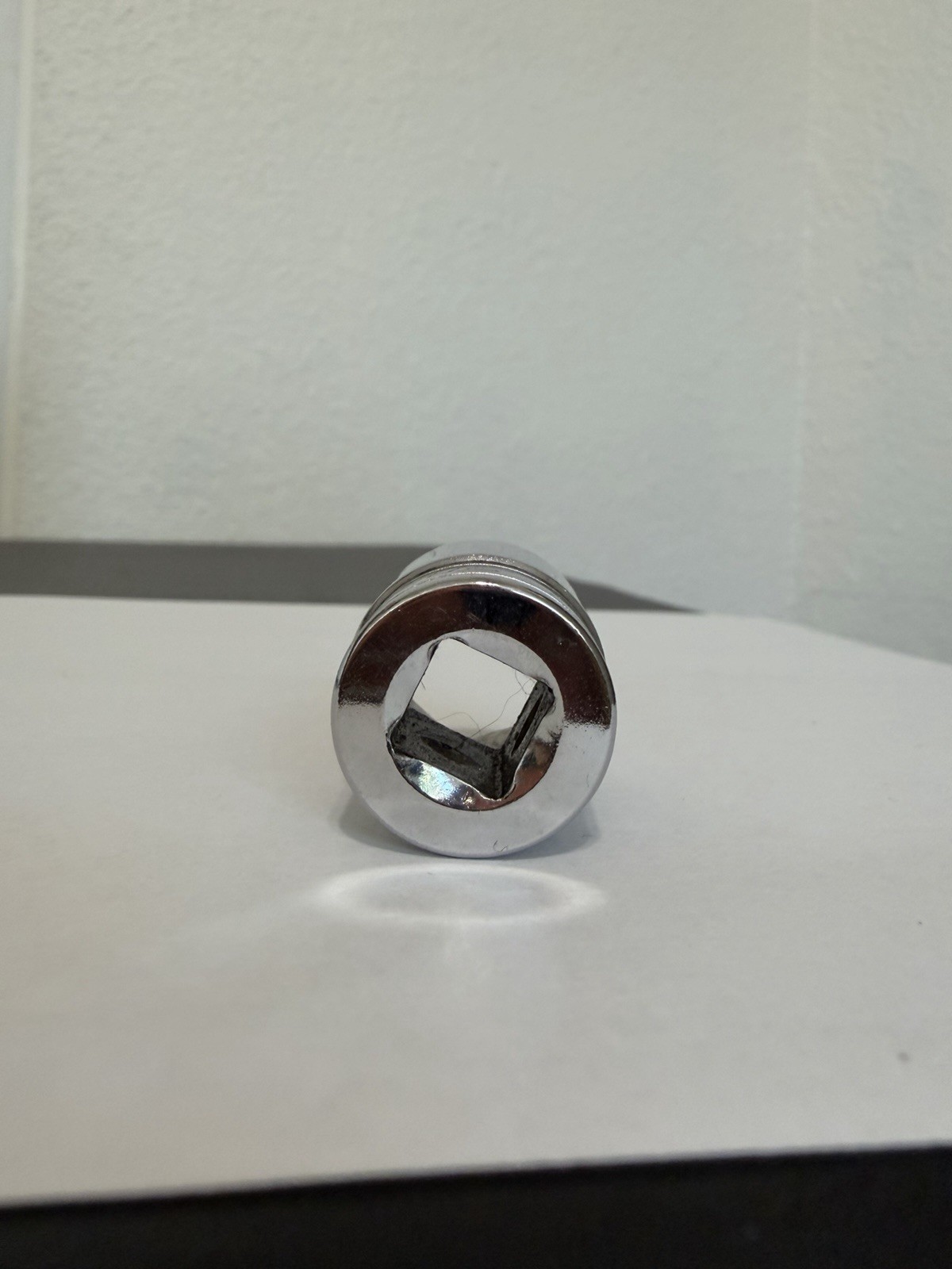 Snap On Tools 11/16″ Shallow Socket 3/8″ Drive 6 Point FS221 Made in USA