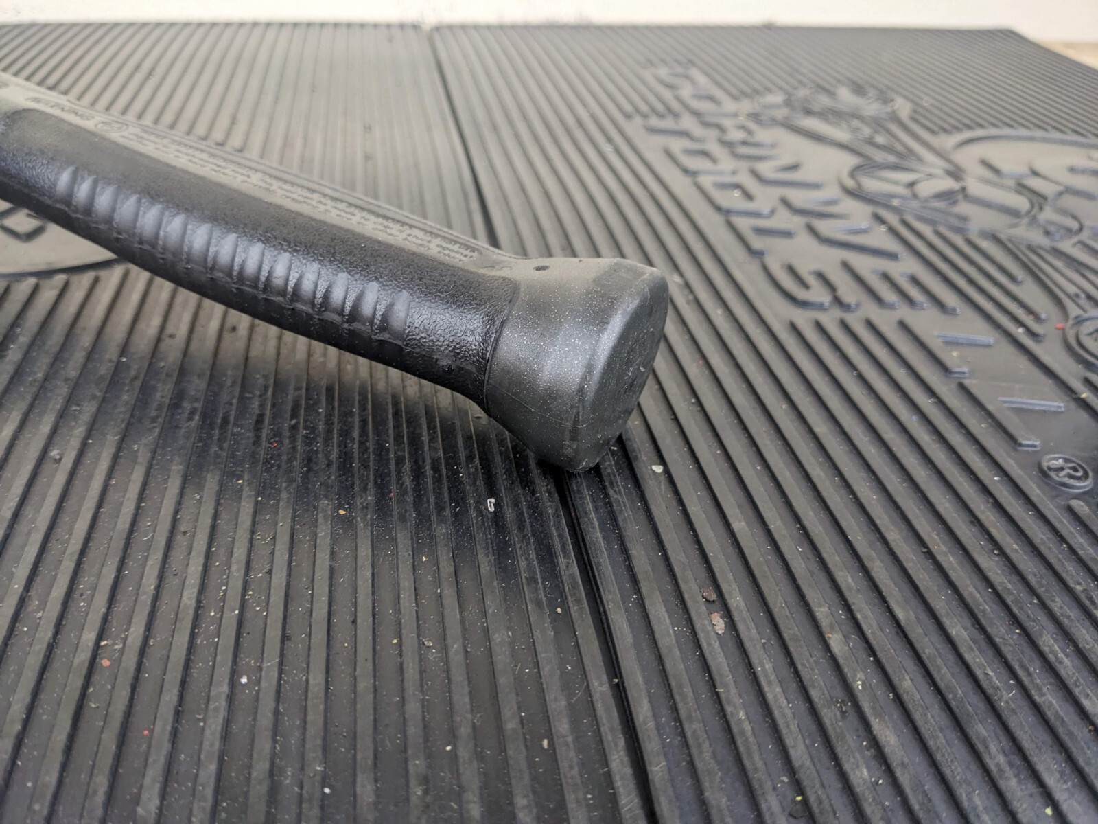 #be969 Snap On Tools – HBBD40DT – 40oz Dead Blow Ball Peen Dark Titanium Hammer