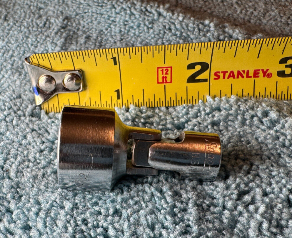 Snap-on 1/4″ Drive 12 Point SAE 9/16″ Shallow Universal Swivel Socket TMU181