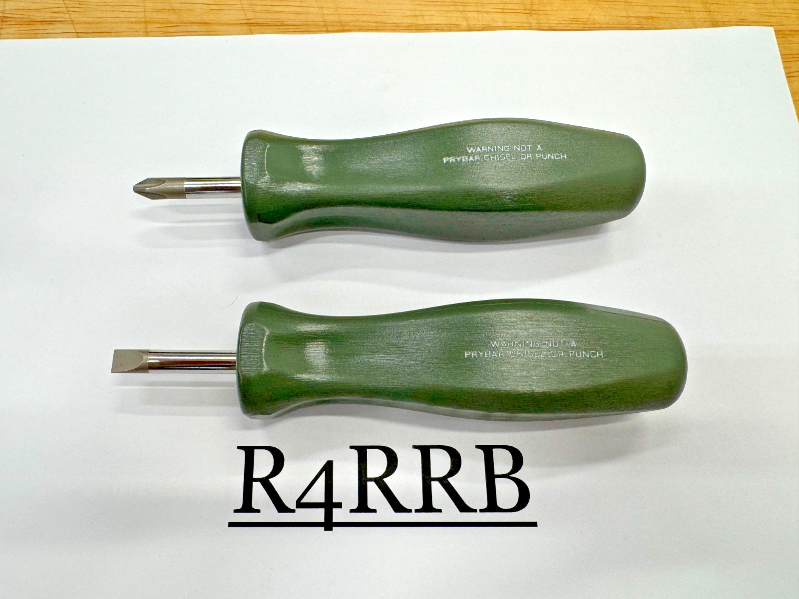 Snap-on Tools NEW COMBAT GREEN 2pc Hard Standard Handle Stubby Screwdriver Set