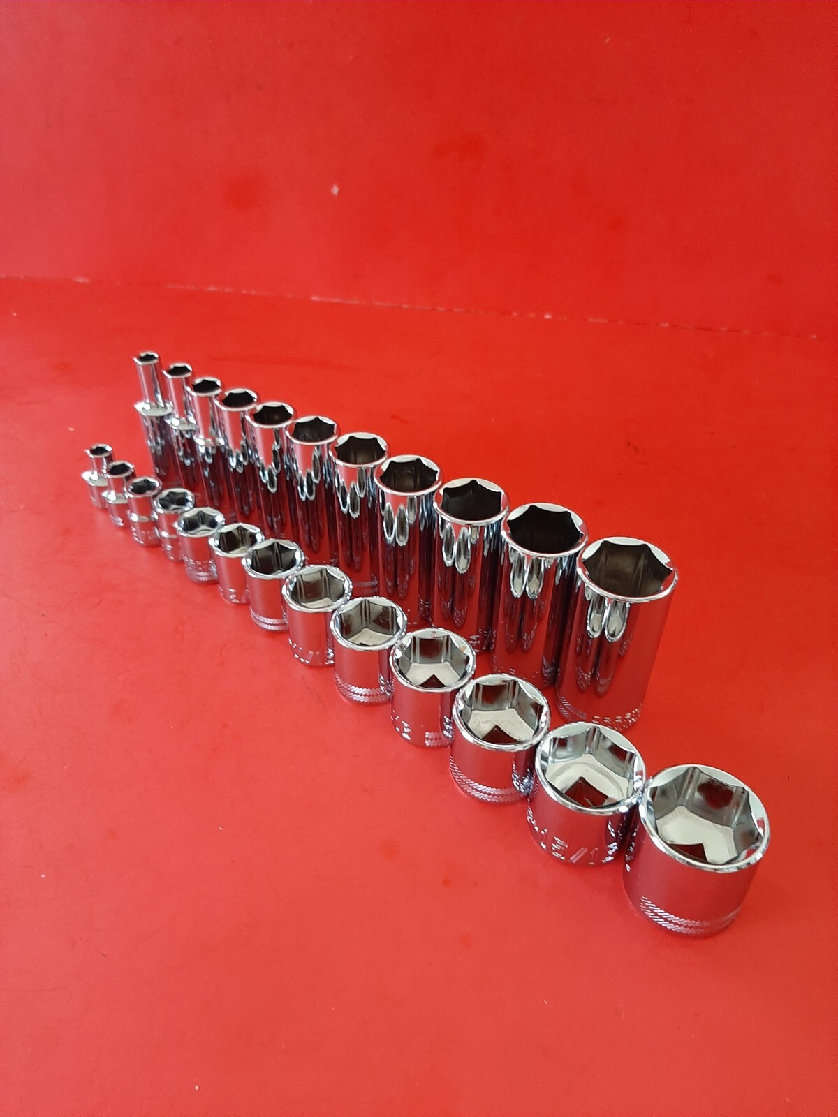 NEW CRAFTSMAN 24pc Shallow & Deep 3/8″ Drive SAE 6pt Point Socket Set