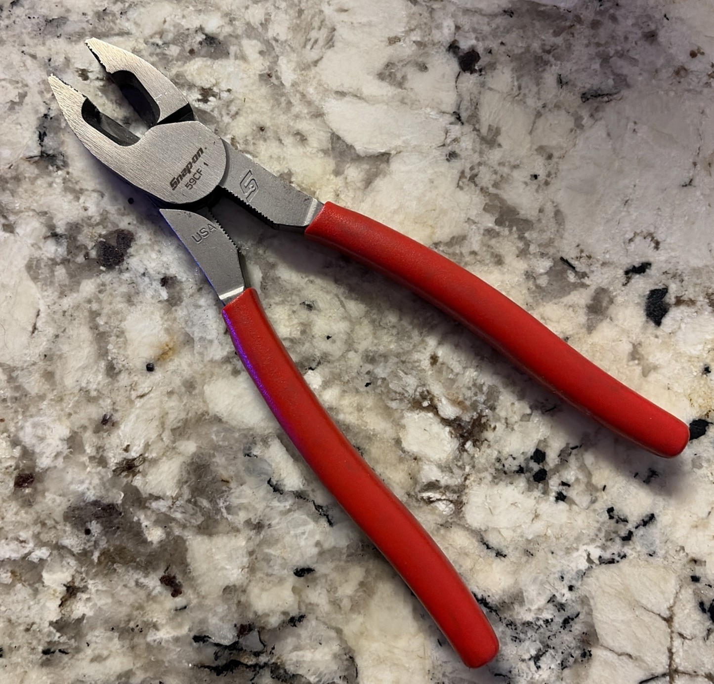 Snap-on Tools USA NEW LONG 9″ RED Soft Grip HD Combination Lineman’s Pliers 59CF