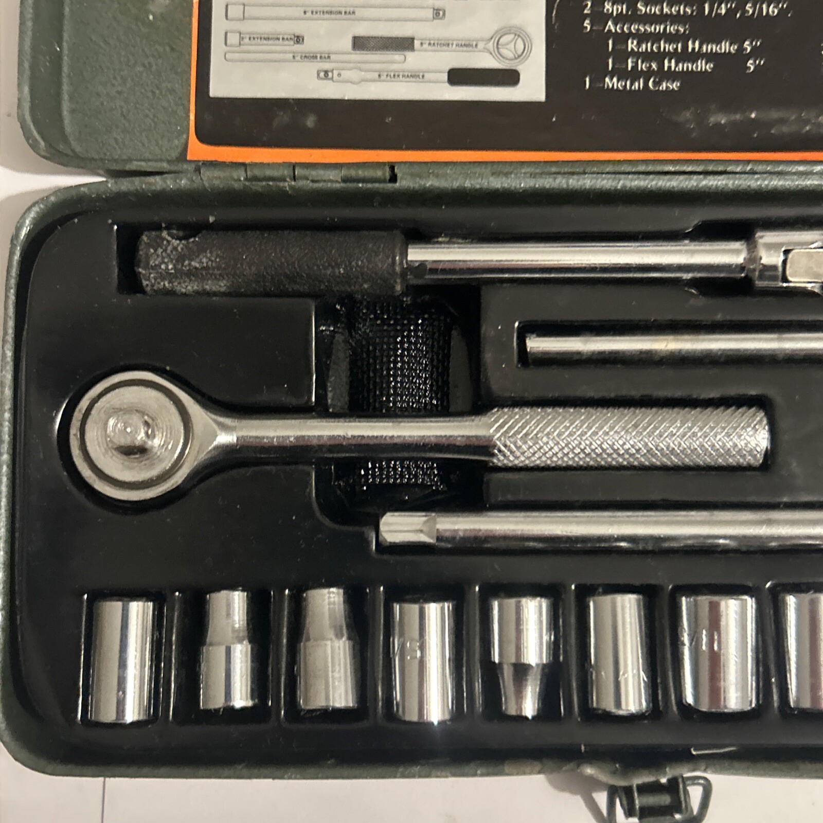 Vintage Buffalo Ratchet & Socket Set 17 Piece ¼» Drive & Metal Case